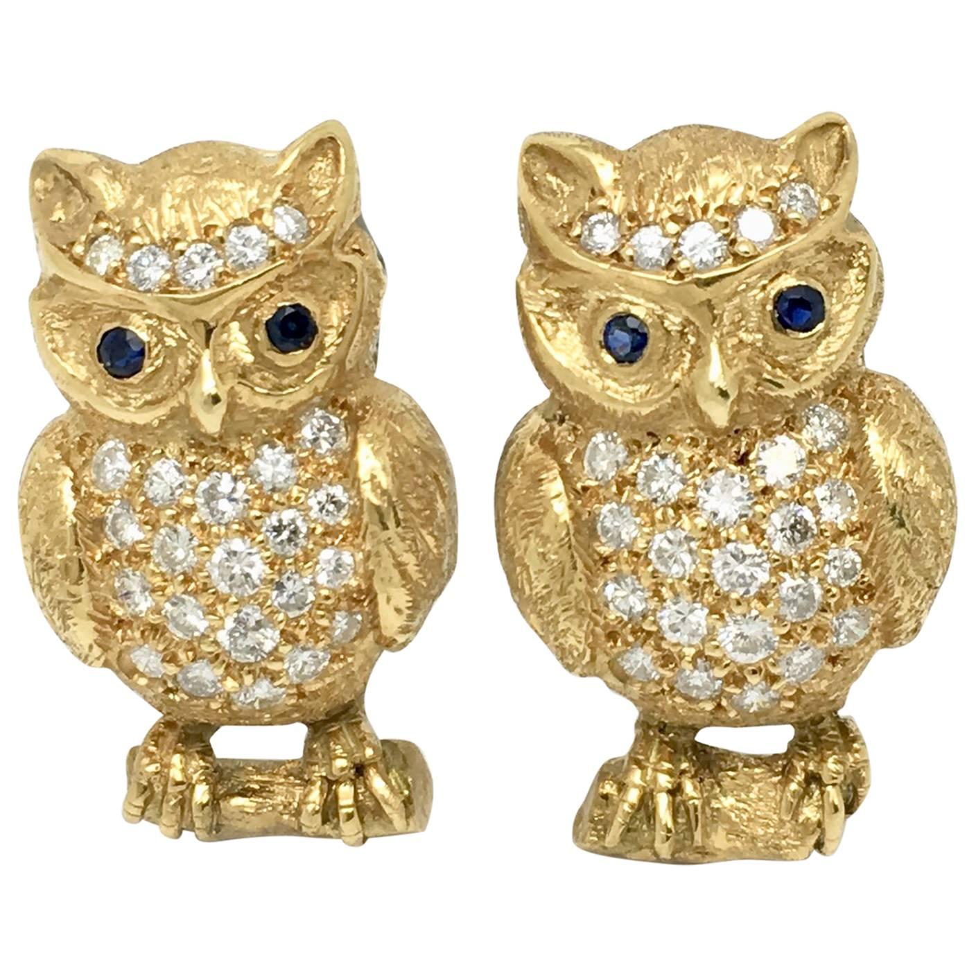 Owl Cufflinks 18 Karat Yellow Gold with Diamonds and Blue Sapphire