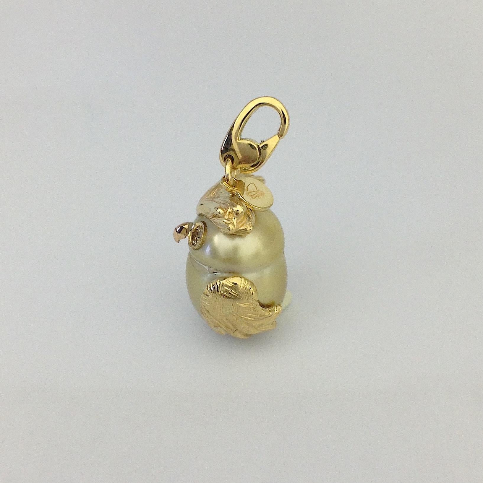 Owl Diamond 18K Gold Australian Pearl  Charm or Pendant Necklace In New Condition In Bussolengo, Verona