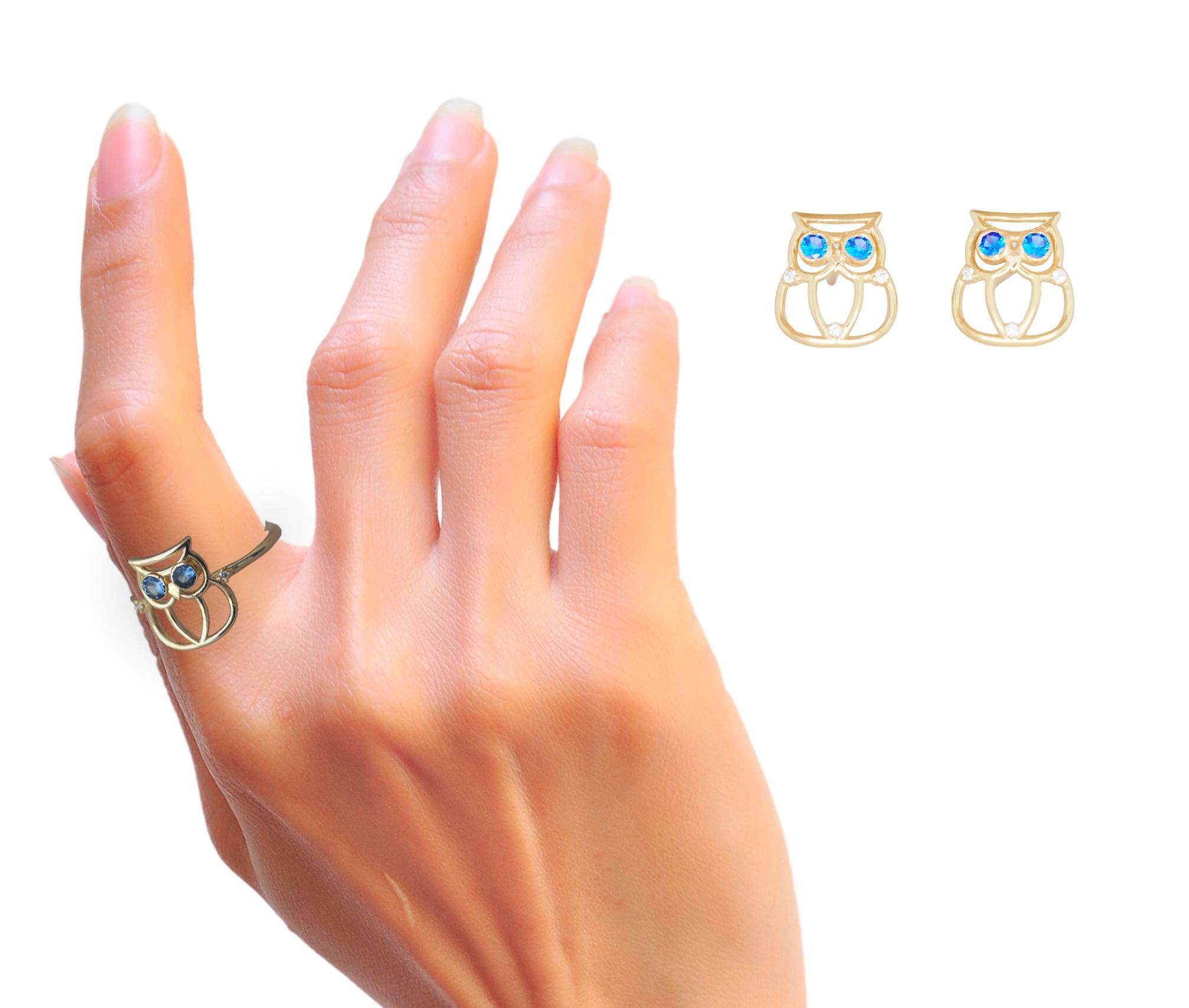 Modern Owl earrings and ring set in 14k gold.  For Sale