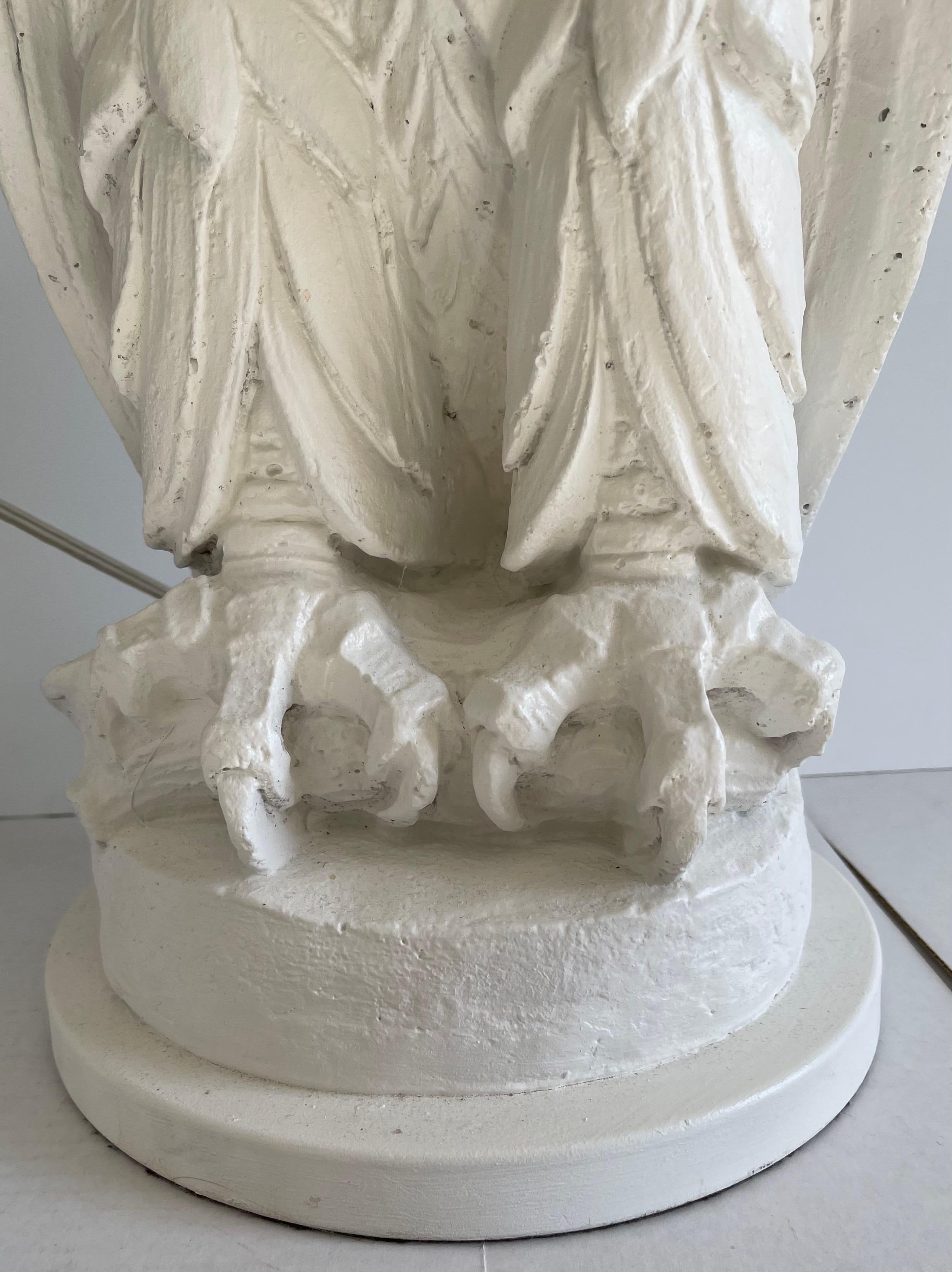 Lampade in gesso bianco con figura di gufo, coppia in vendita 2