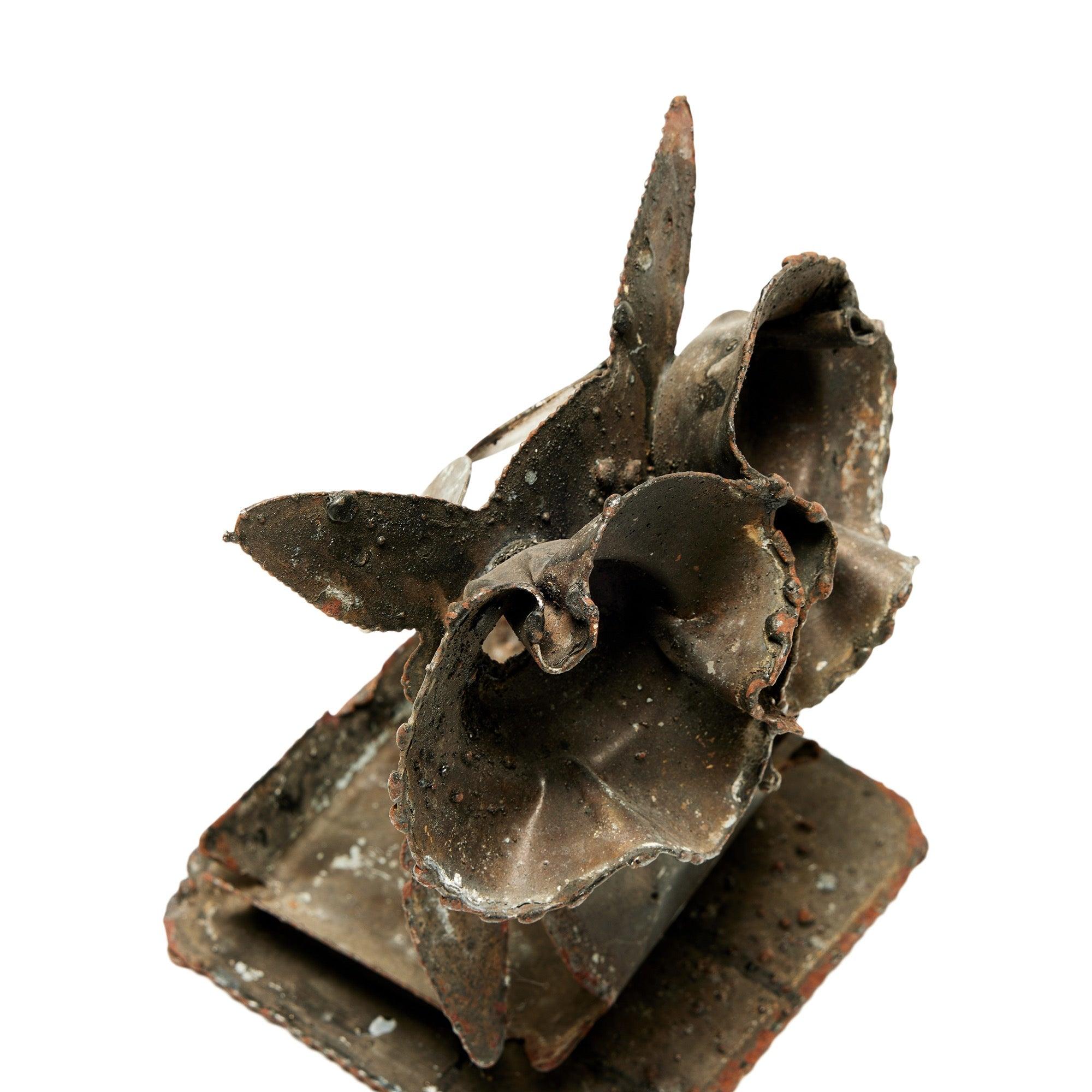 Escultura de metal Búho de Harry M. Wasserman Estadounidense en venta