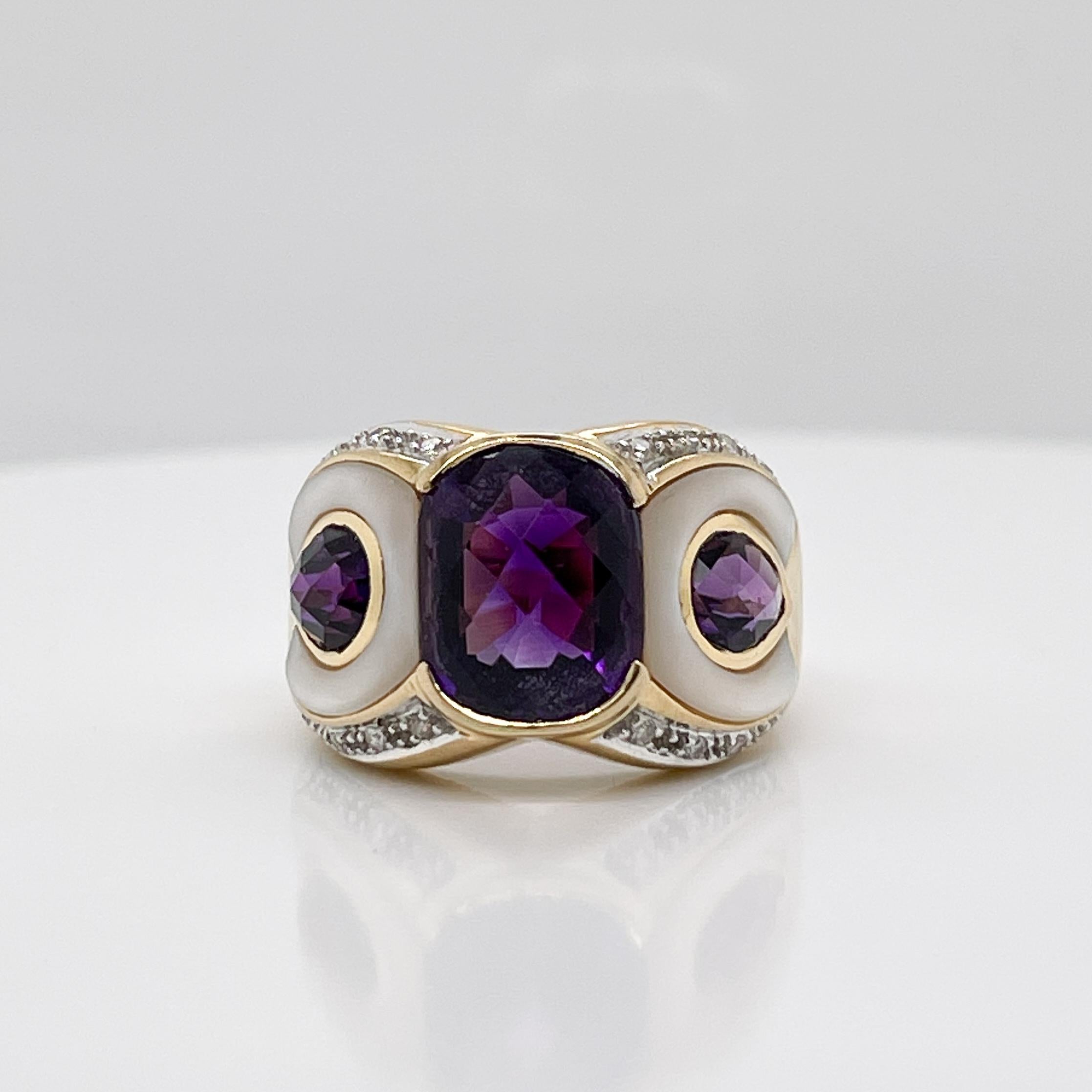 Owl/Parrot Bird Cocktail Ring in 18k Gold, Mother of Pearl, Diamond & Amethyst In Good Condition For Sale In Philadelphia, PA