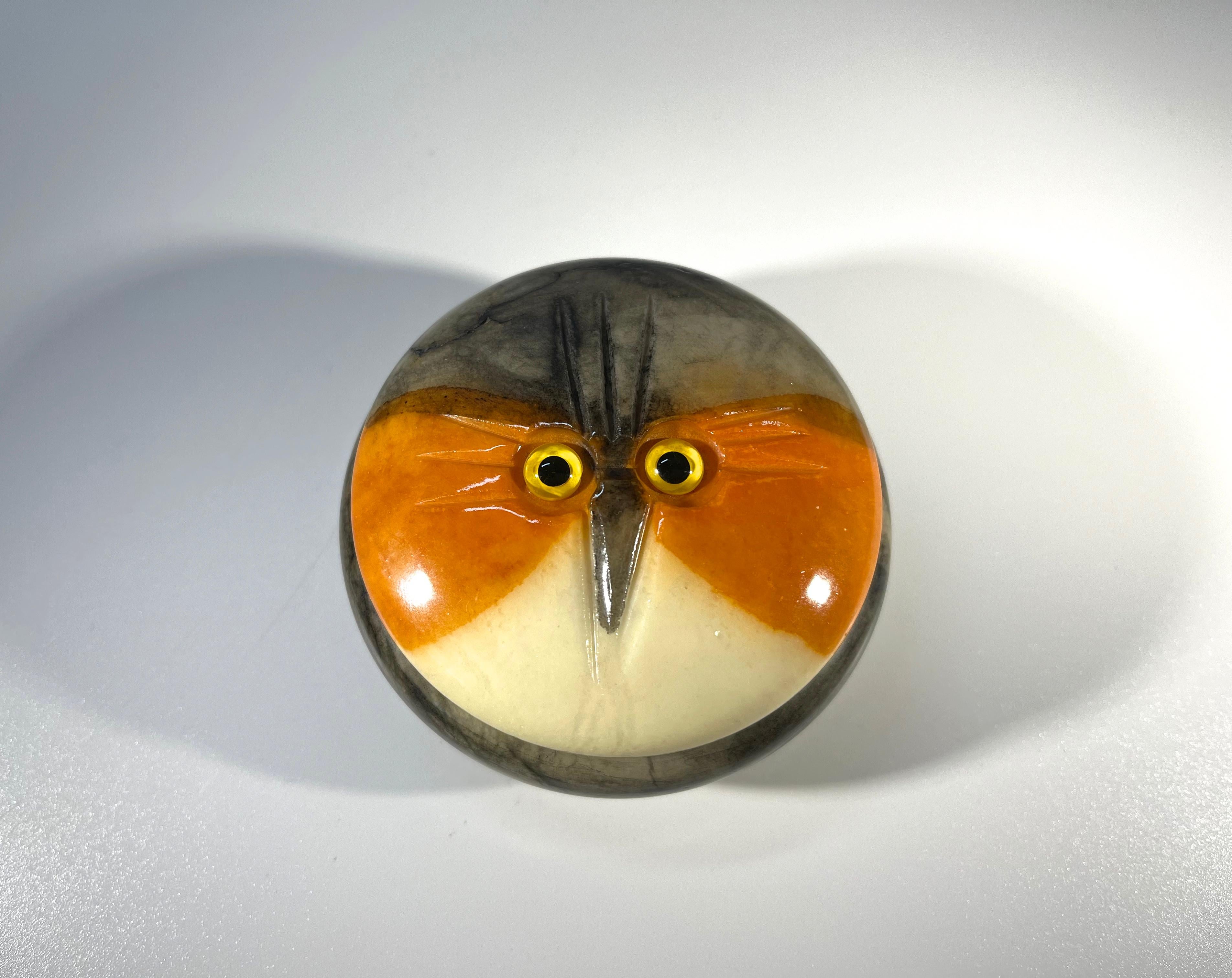 Owl With Fixed Gaze, Hand Carved Alabaster Lidded Trinket Pot, Italy 1970s For Sale 2