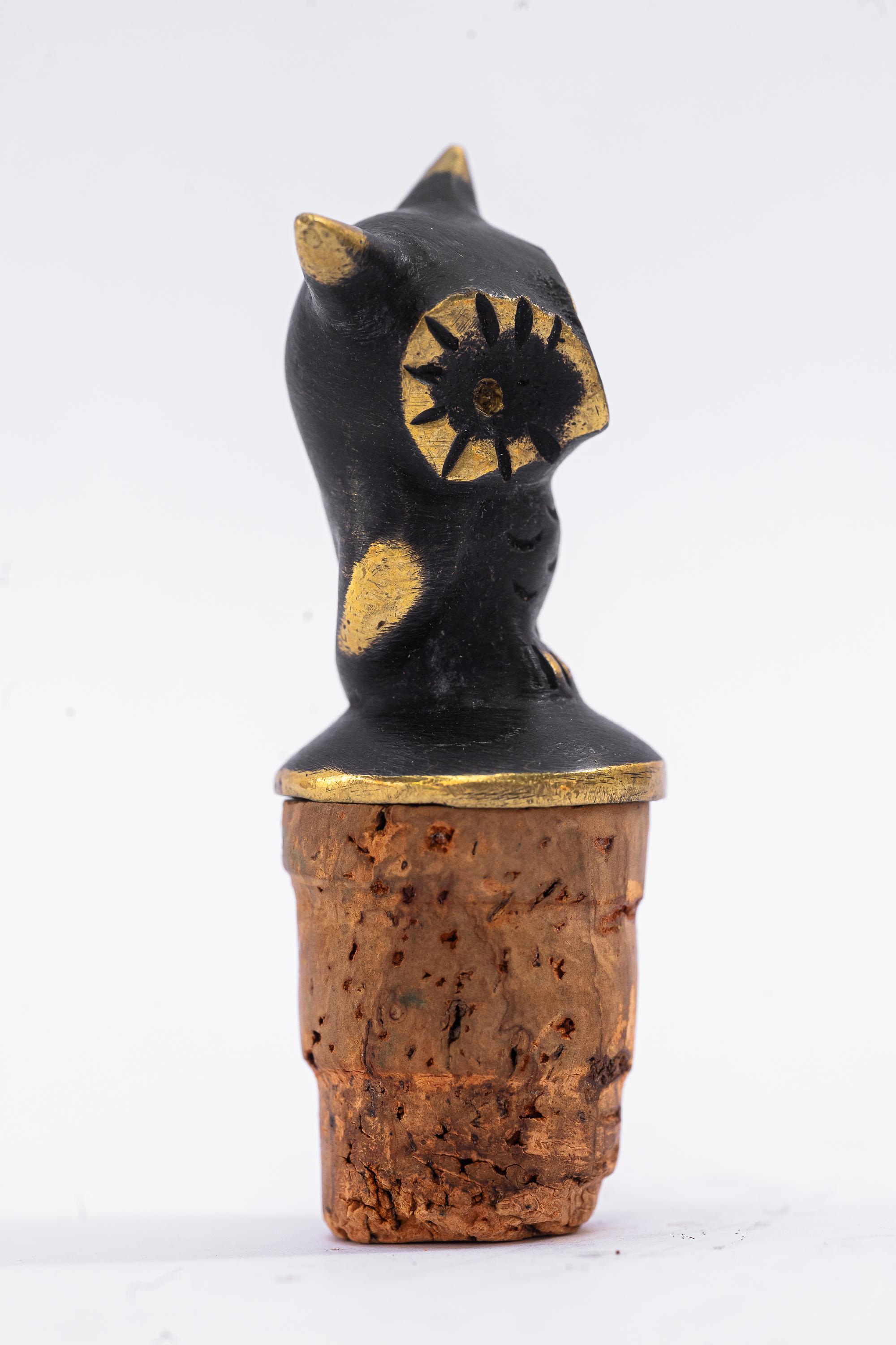  Owls Bottle Stopper by Walter Bosse around 1950s In Good Condition For Sale In Wien, AT