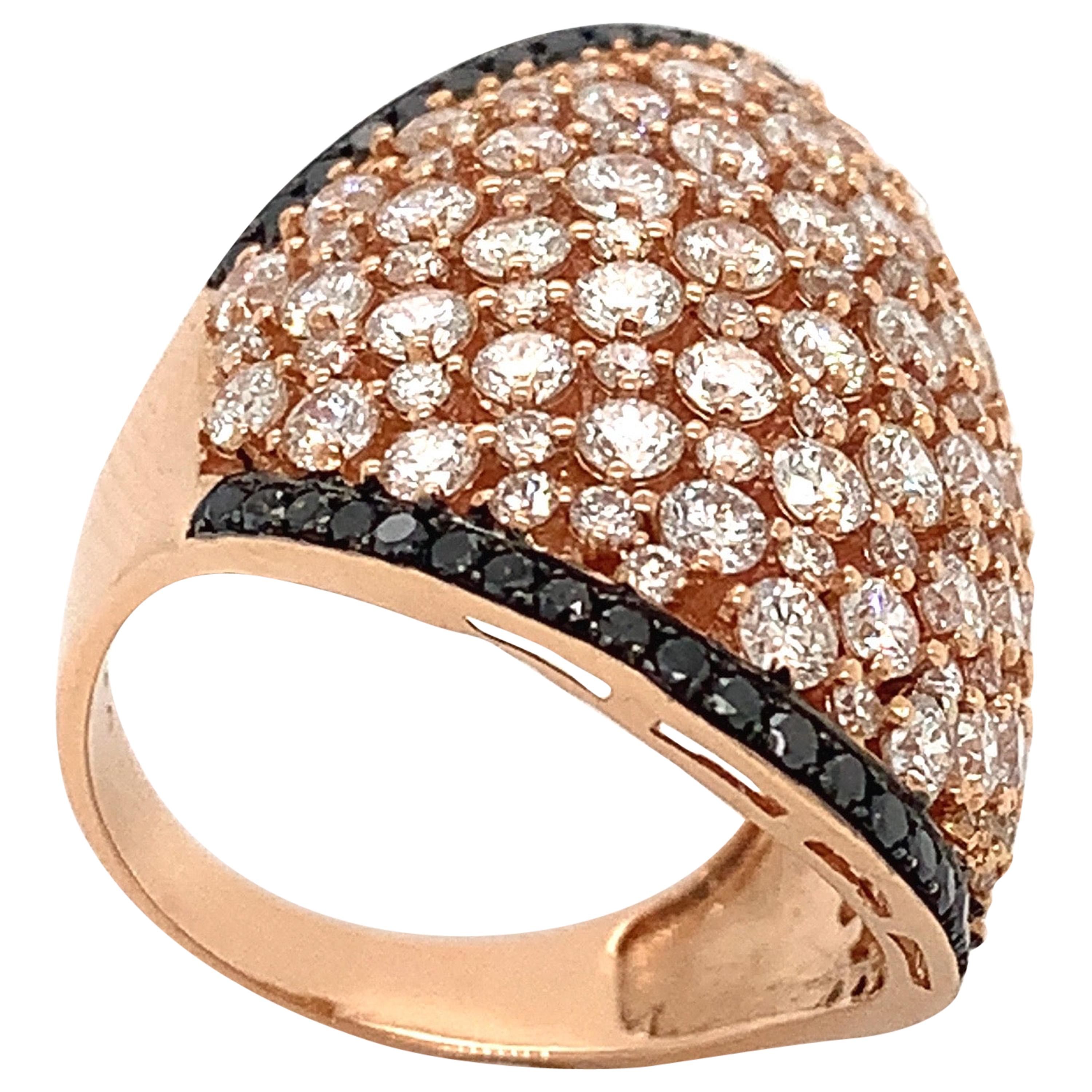 Own Your Story 18 Karat Gold White & Black Diamond Outlined Rounded Shield Ring For Sale