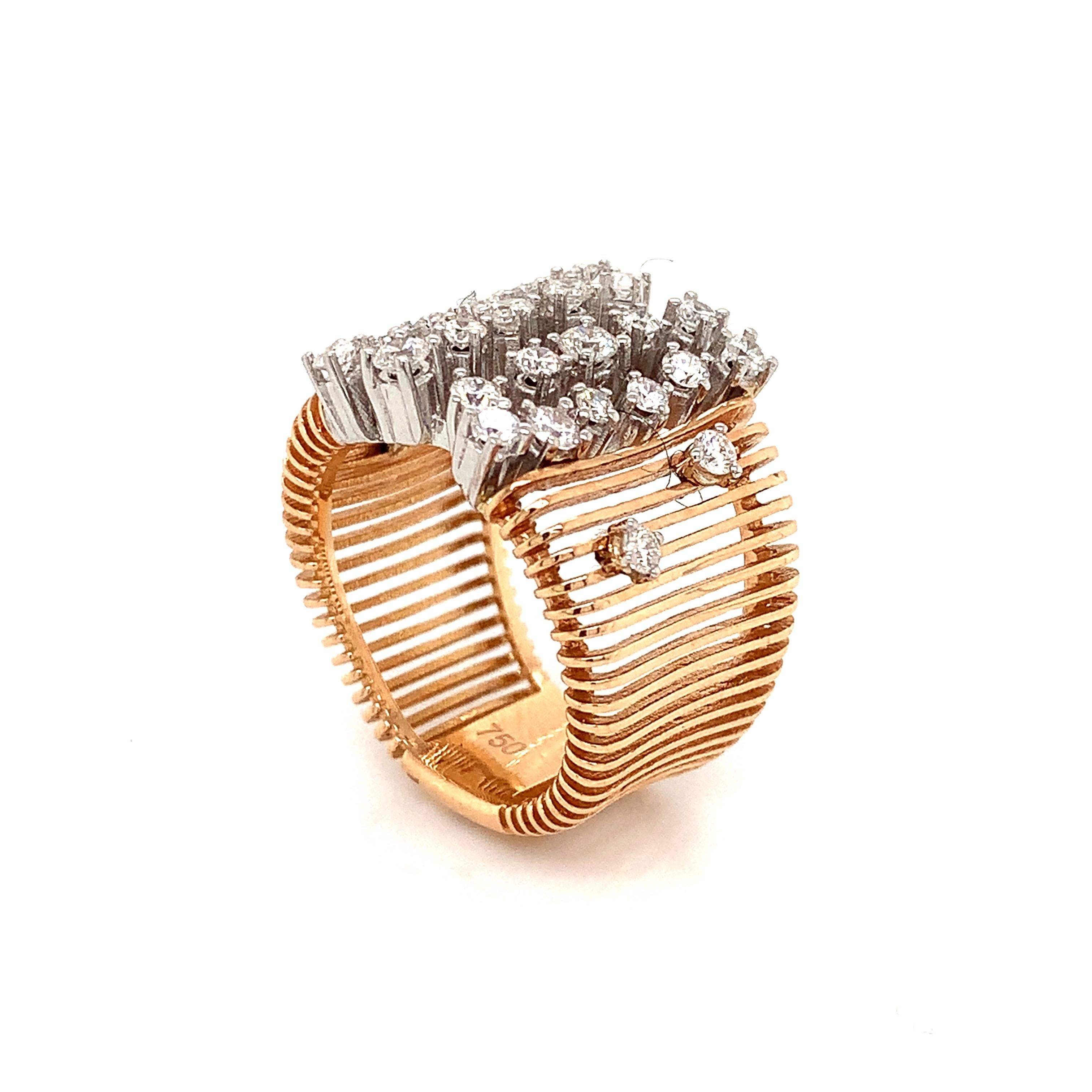 OWN Your Story Anillo de oro de 18 quilates con diamantes blancos moteados Leer entre líneas Corte redondo en venta