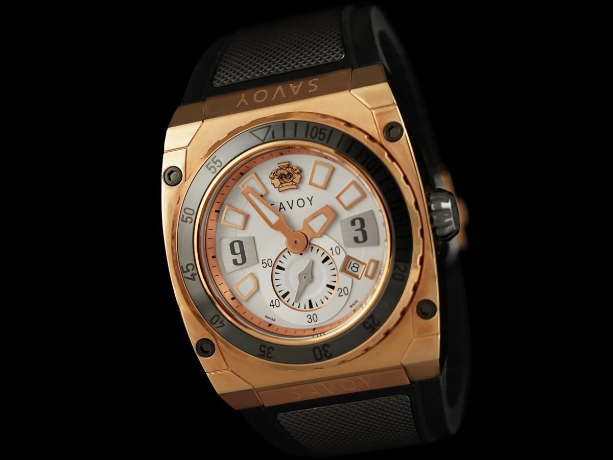 PROPIEDAD DE MARTIN SHEEN - Reloj de buceo Savoy Icon Massive para caballero en tono oro rosa en Bueno estado para la venta en Suwanee, GA