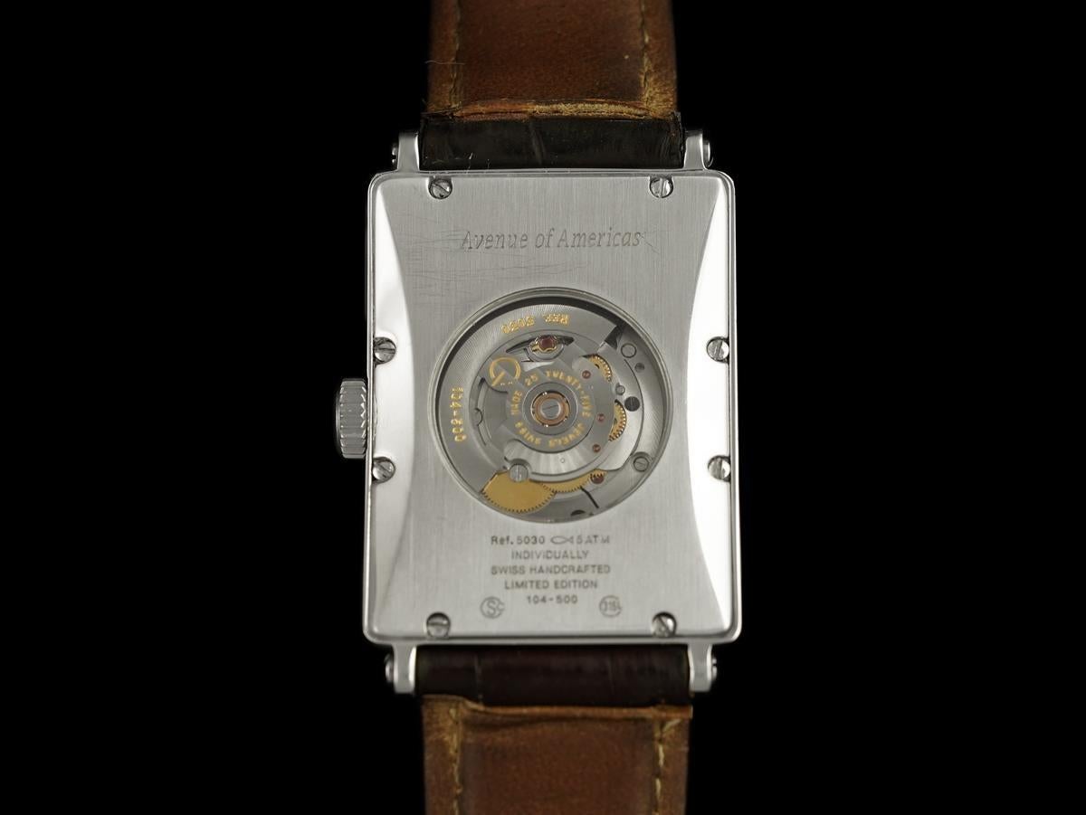 OWNED & LOVED BY MARTIN SHEEN - Reloj Gevril Avenue of Americas Massive SS, Caja en venta 2