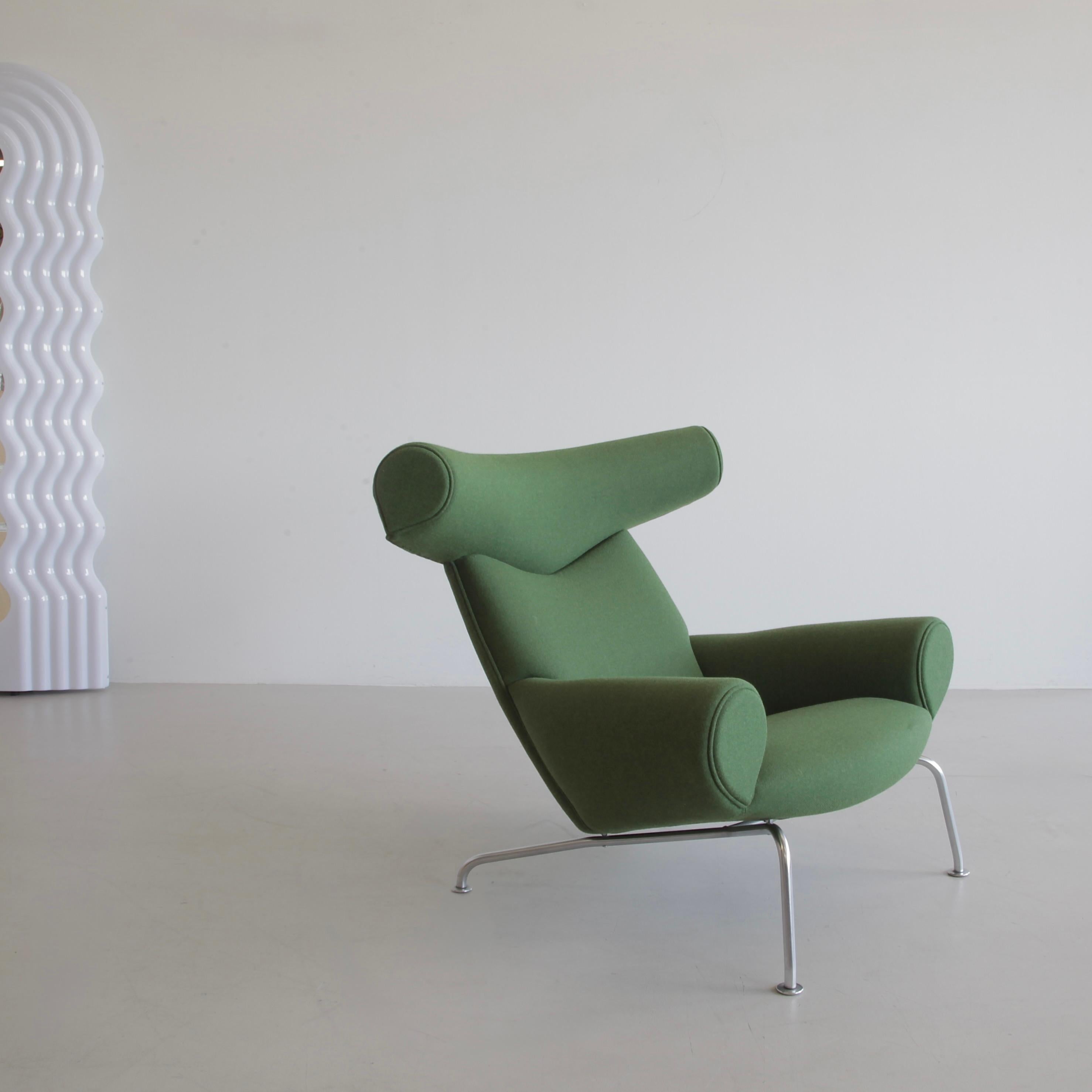 SILLA Y TABURETE OX de Hans J. WEGNER para AP STOLEN, Dinamarca Años 70 en Excelente estado para la venta en Berlin, Berlin