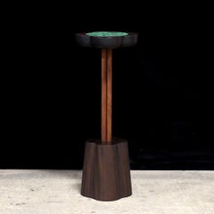 Oxalis Cocktail Tables - Tavolino con base a piedistallo in stile gotico moderno realizzato a mano