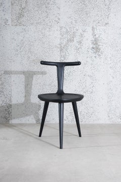Oxbend Chair 3 Legs, Dining Seat in Charcoal Wood by Fernweh Woodworking
