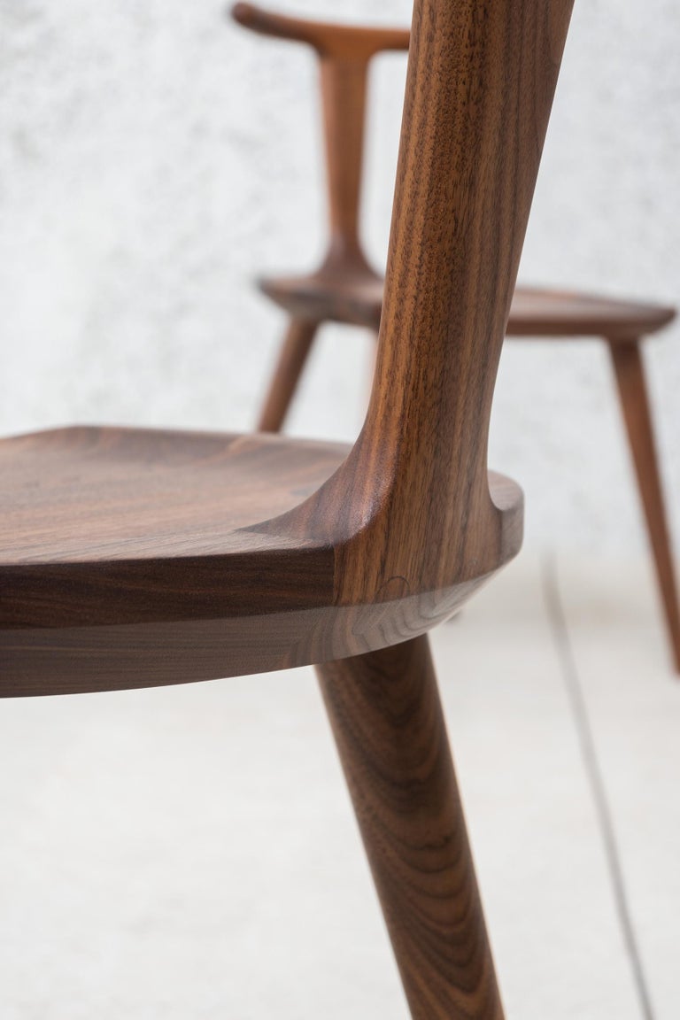 Oxbend Chair 3 Legs, Dining Seat in Walnut Wood by Fernweh Woodworking