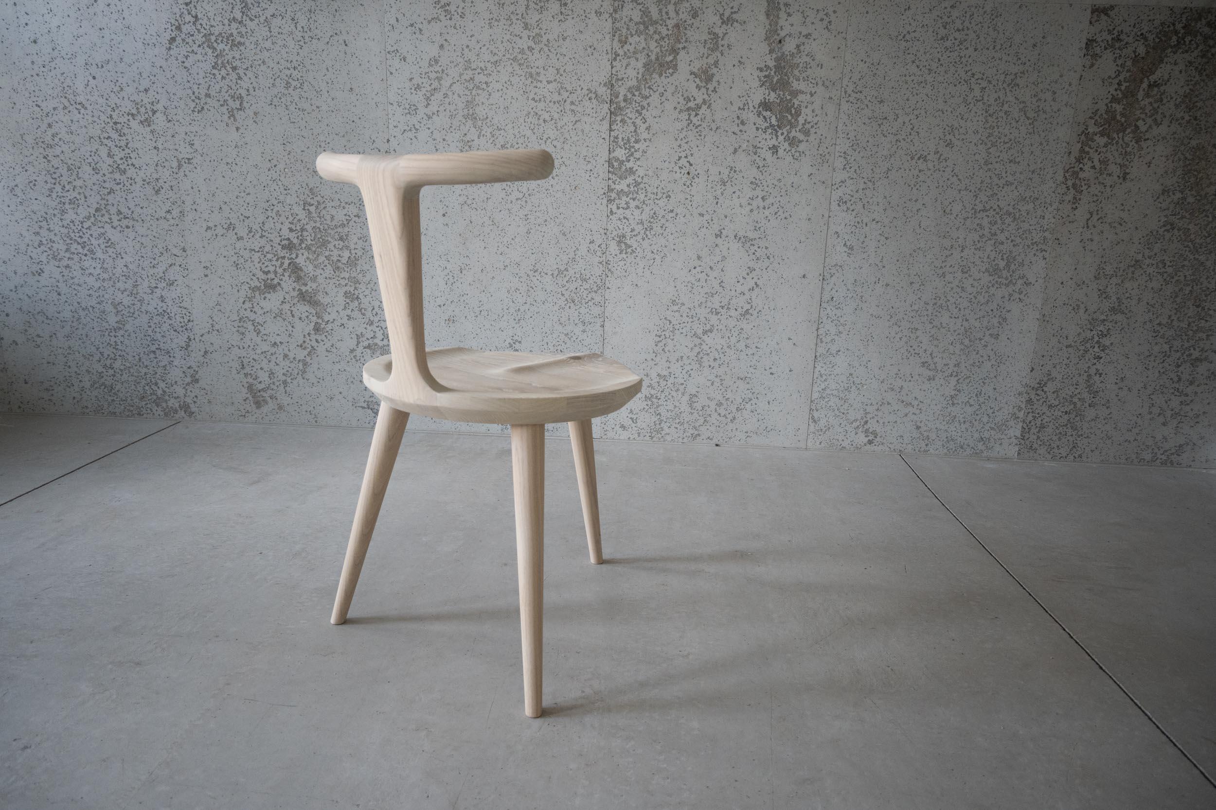 Chaise Oxbend à 3 pieds, assise de salle à manger en bois de frêne blanc par Fernweh Woodworking en vente 3