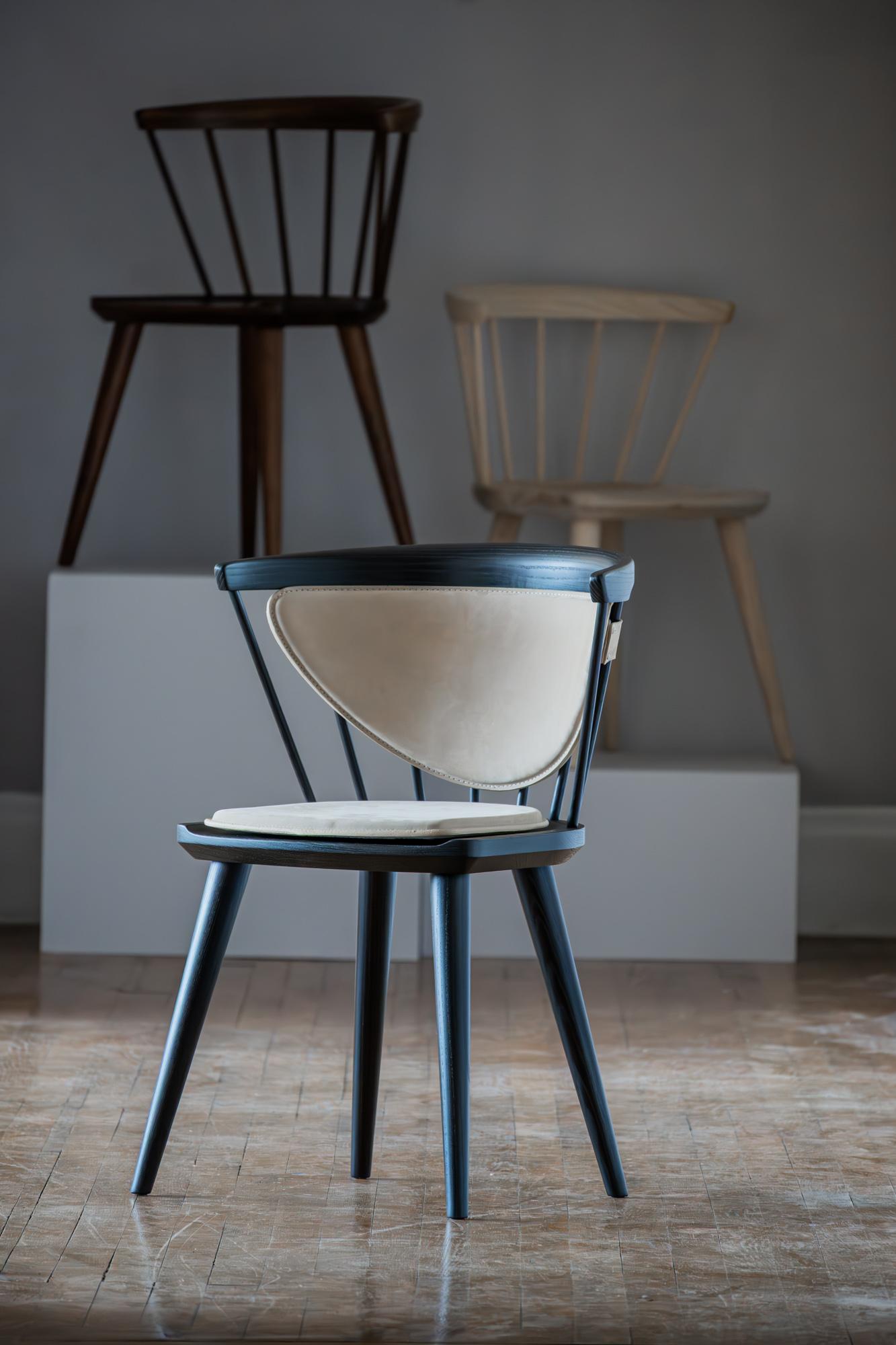 Oxbend Windsor Chair in Charcoal by Fernweh Woodworking For Sale 4