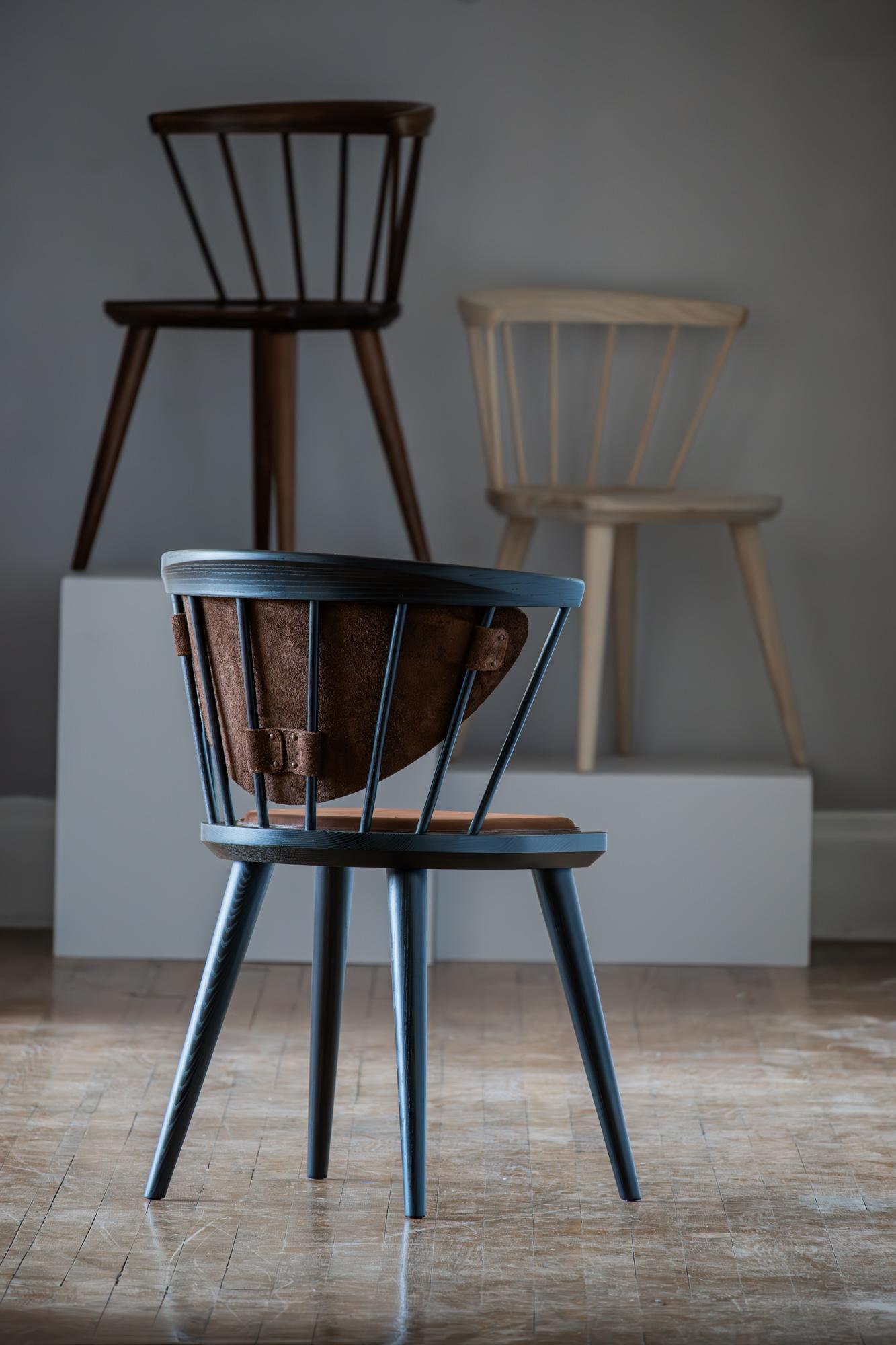 Oxbend Windsor Chair in Charcoal by Fernweh Woodworking For Sale 6