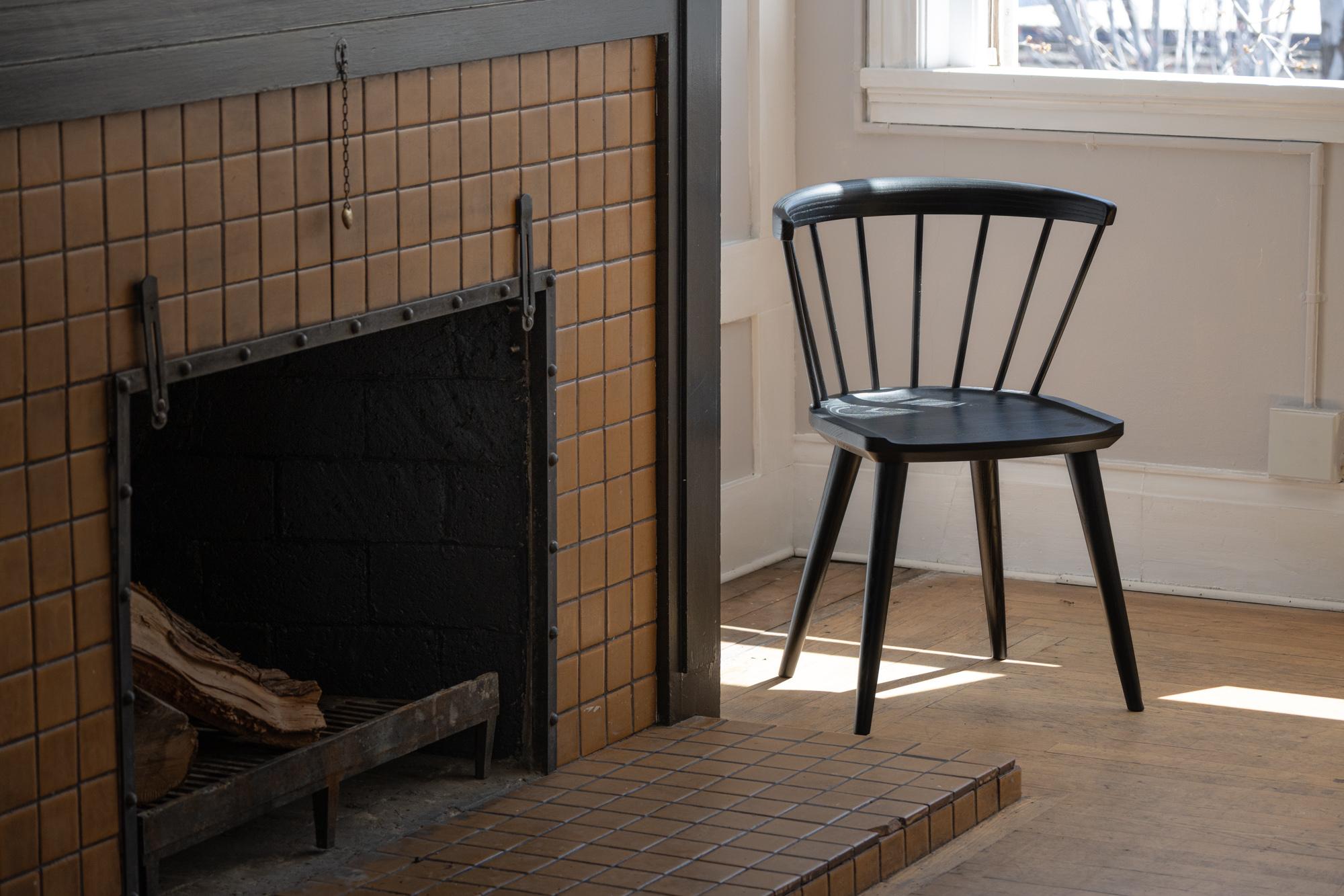 American Oxbend Windsor Chair in Charcoal by Fernweh Woodworking For Sale
