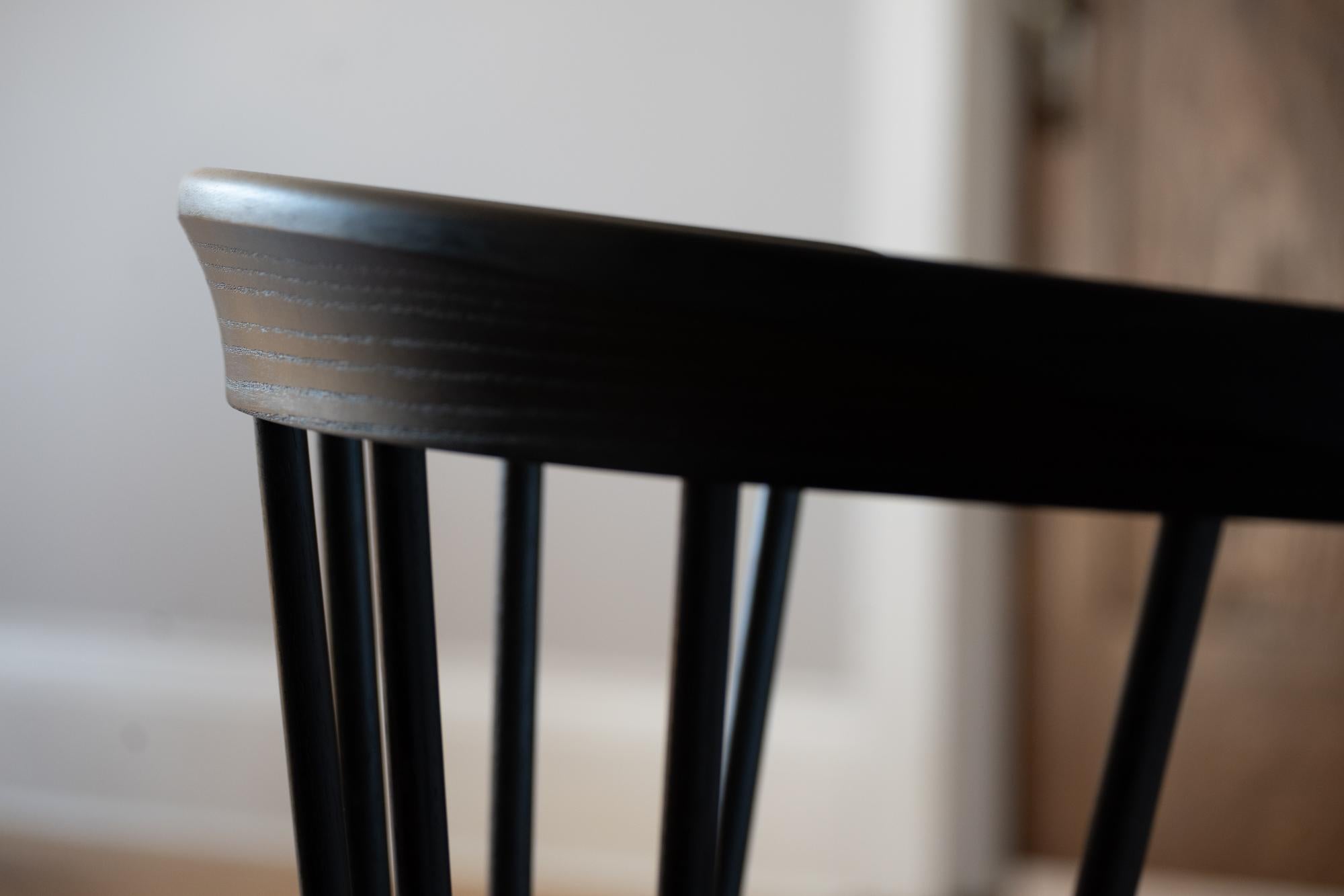 Walnut Oxbend Windsor Chair in Charcoal by Fernweh Woodworking For Sale