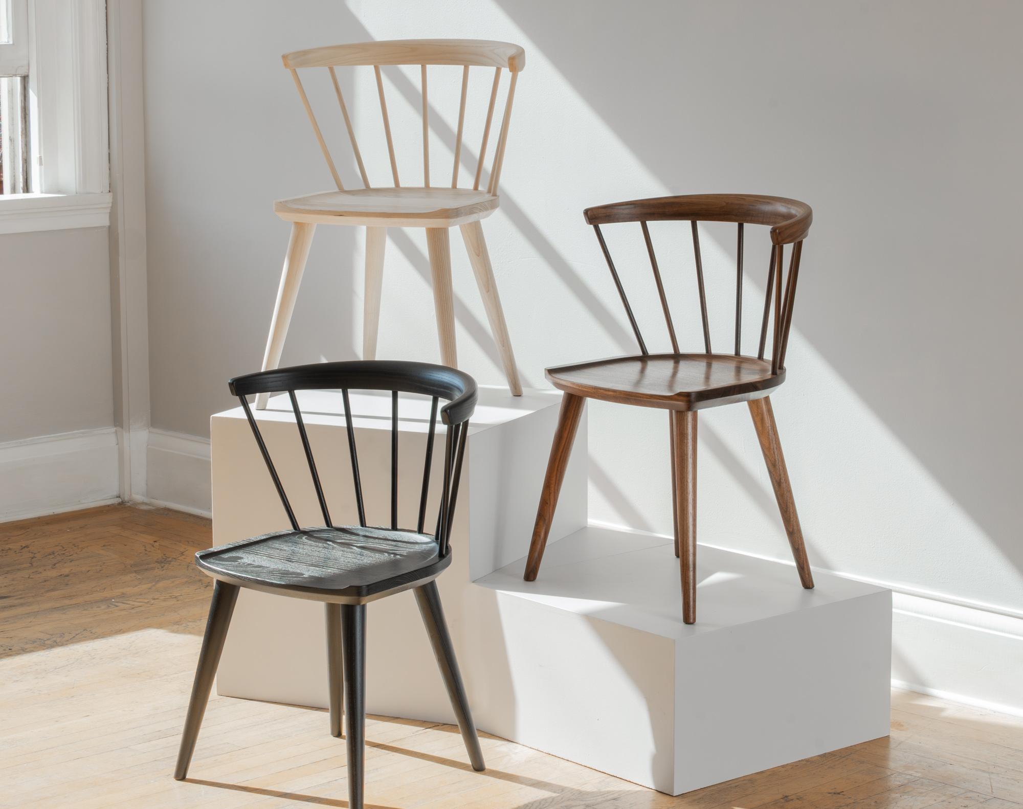 Oxbend Windsor Chair in Walnut by Fernweh Woodworking For Sale 3