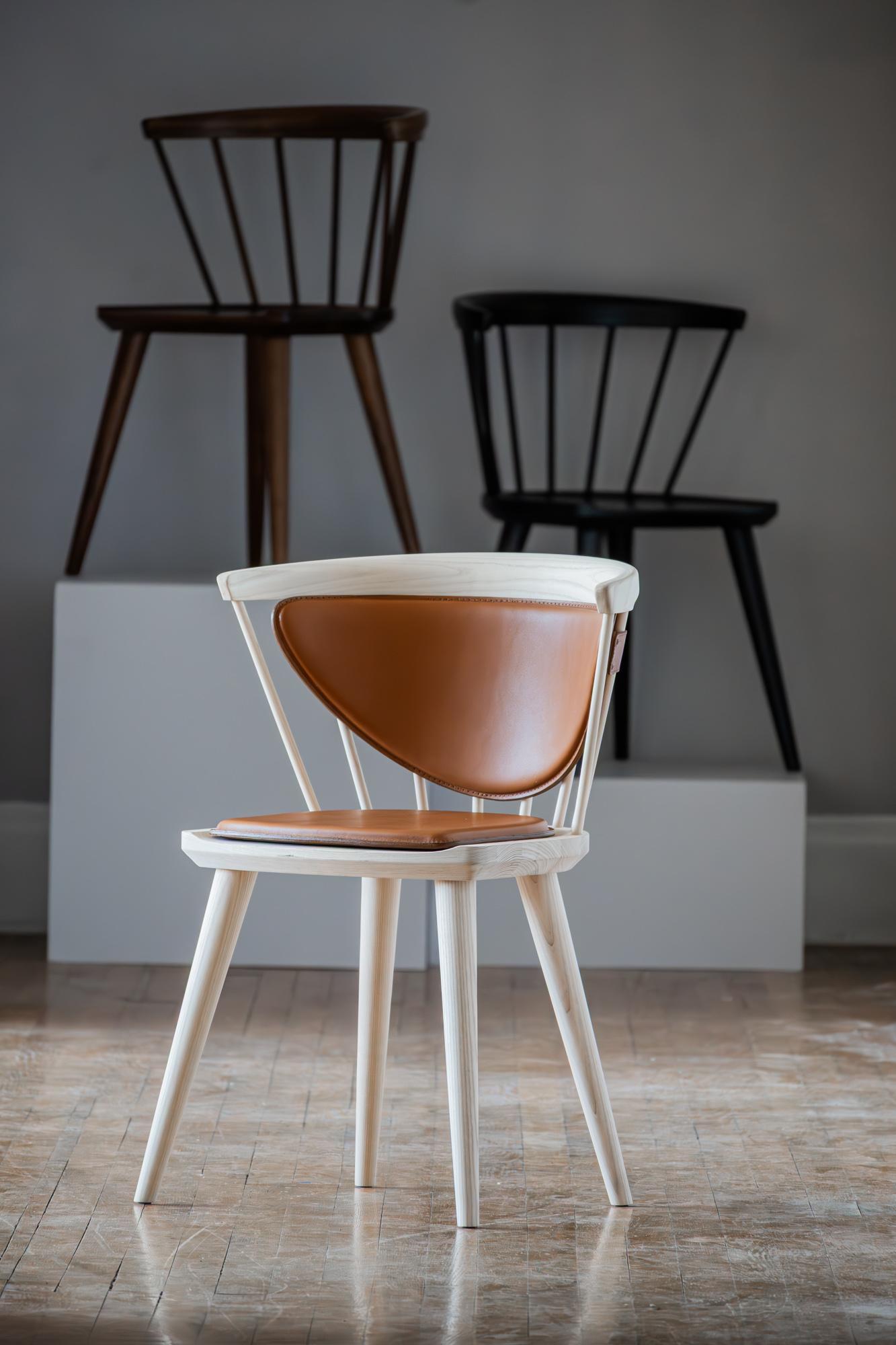 Contemporary Oxbend Windsor Chair in White Ash by Fernweh Woodworking For Sale