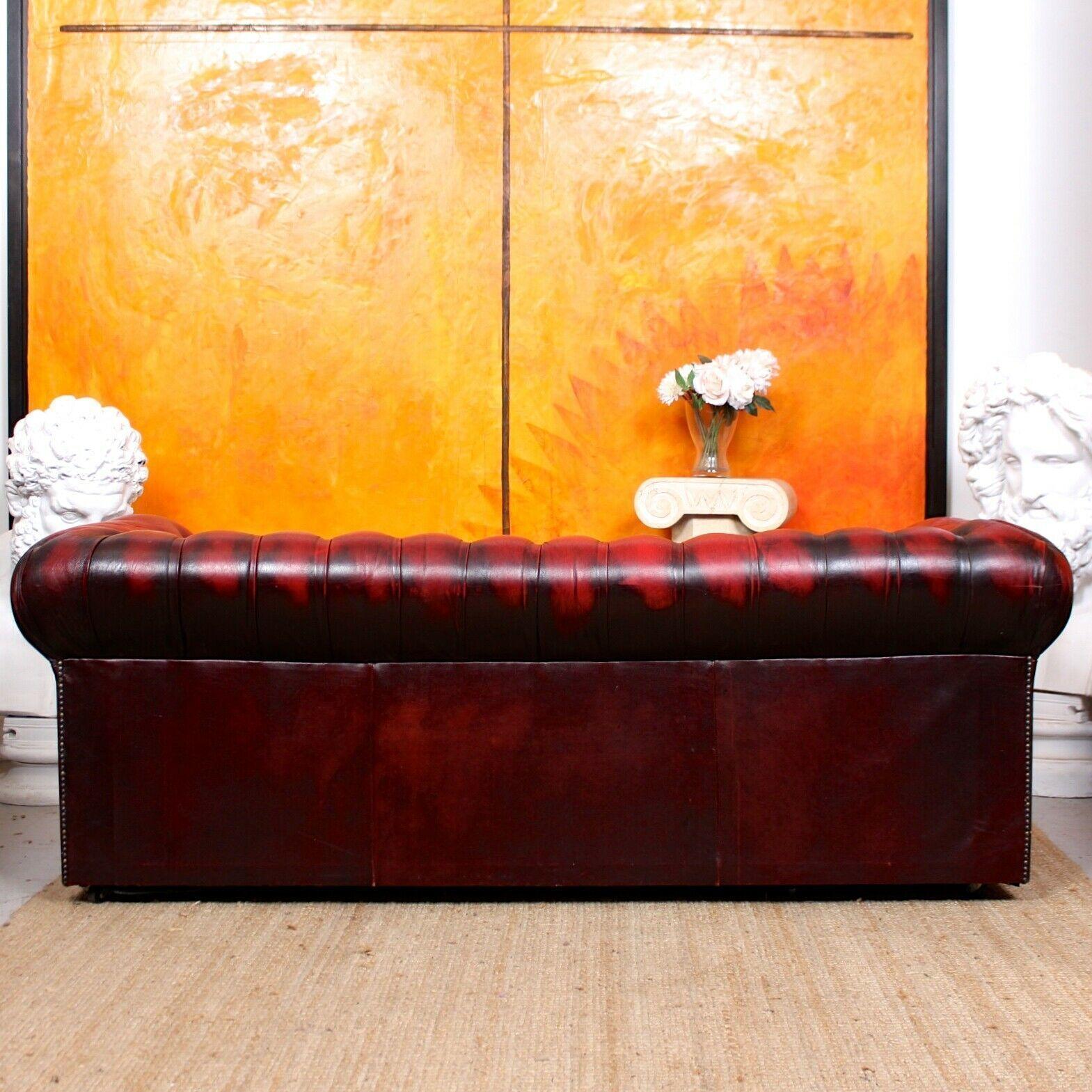 Oxblood Leather Chesterfield Sofa 3-Seat Club Settee In Good Condition In Newcastle upon Tyne, GB