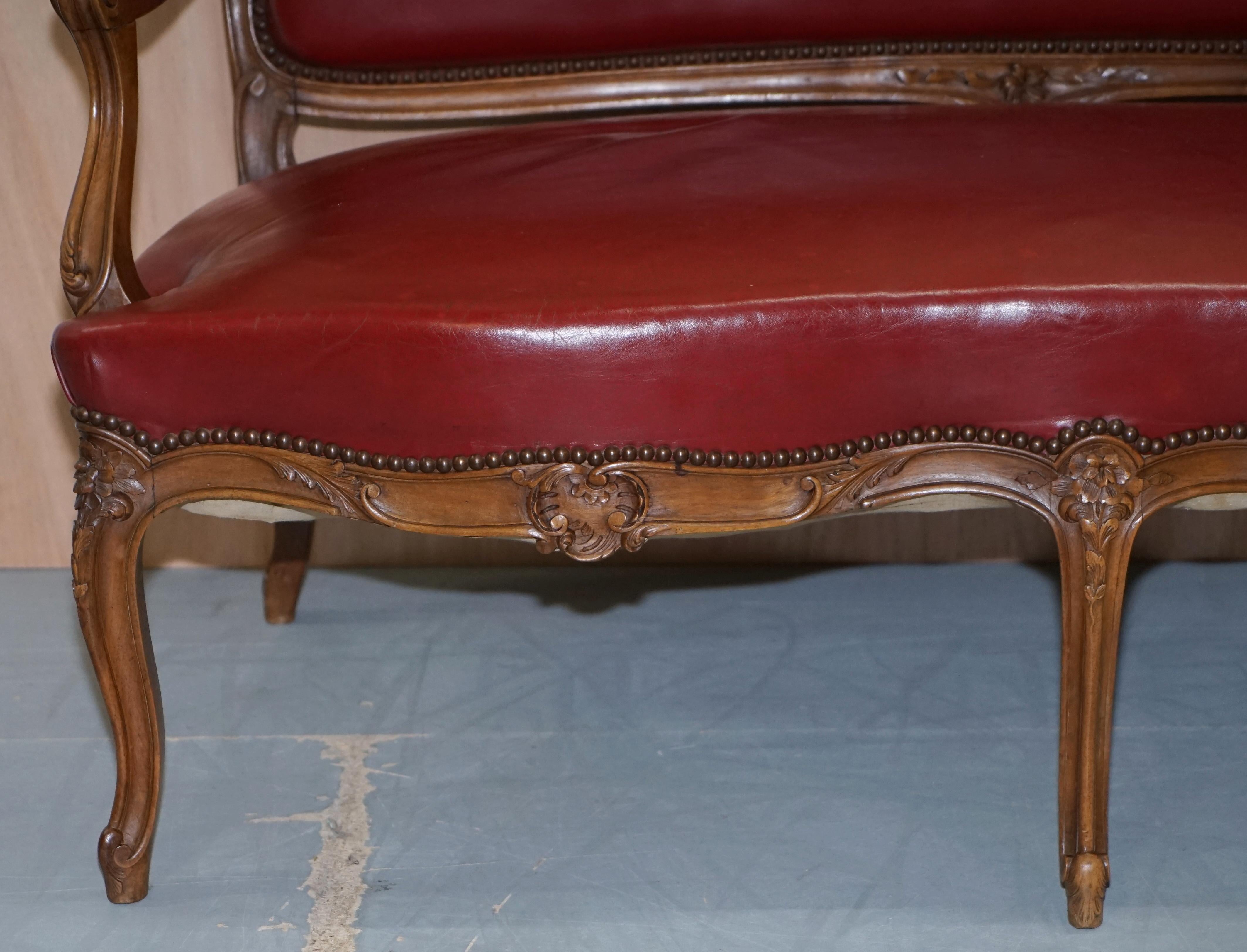 Oxblood Leather French Louis XV Style Salon Suite Walnut Armchairs & Sofa Settee For Sale 6