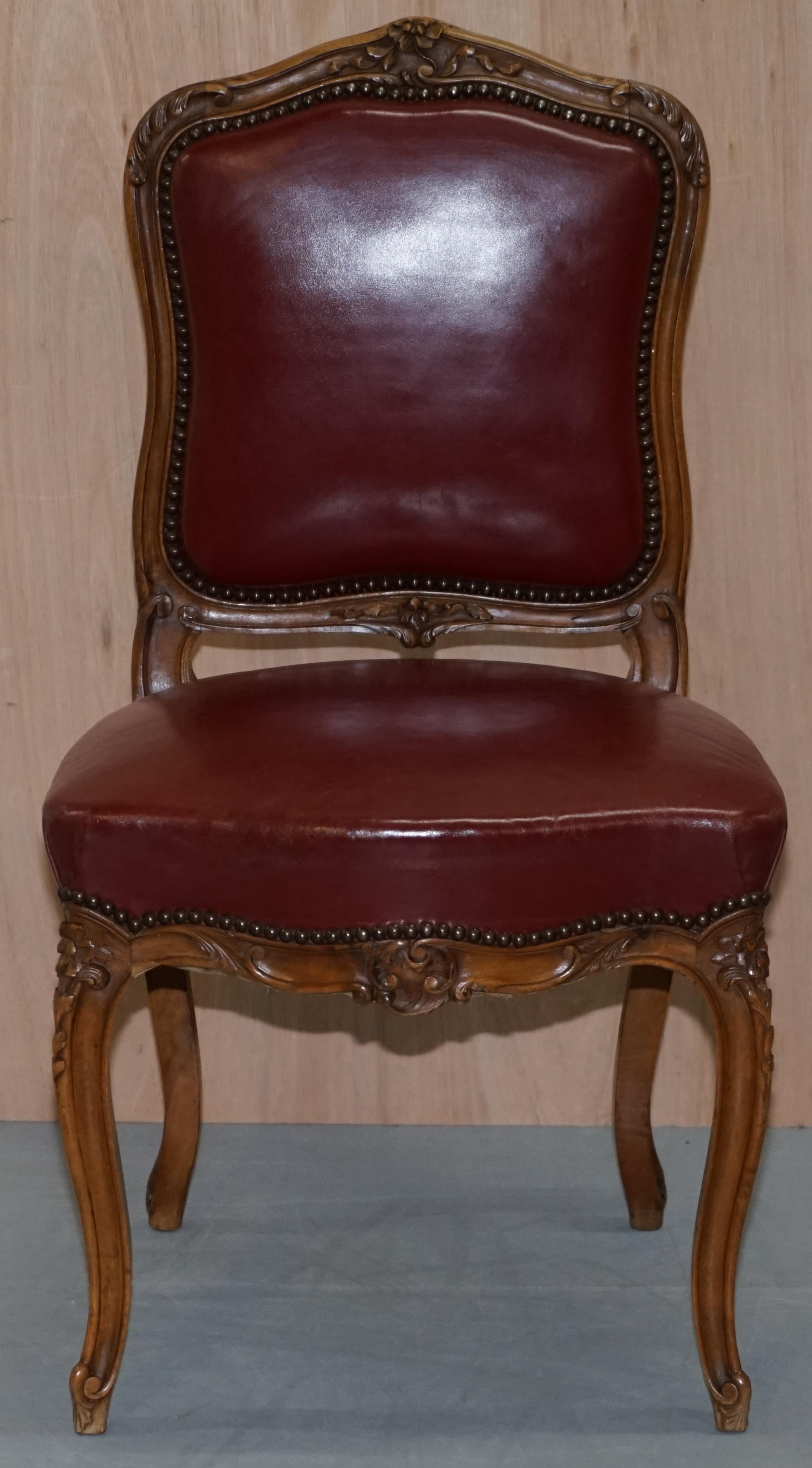 Oxblood Leather French Louis XV Style Salon Suite Walnut Armchairs & Sofa Settee For Sale 11