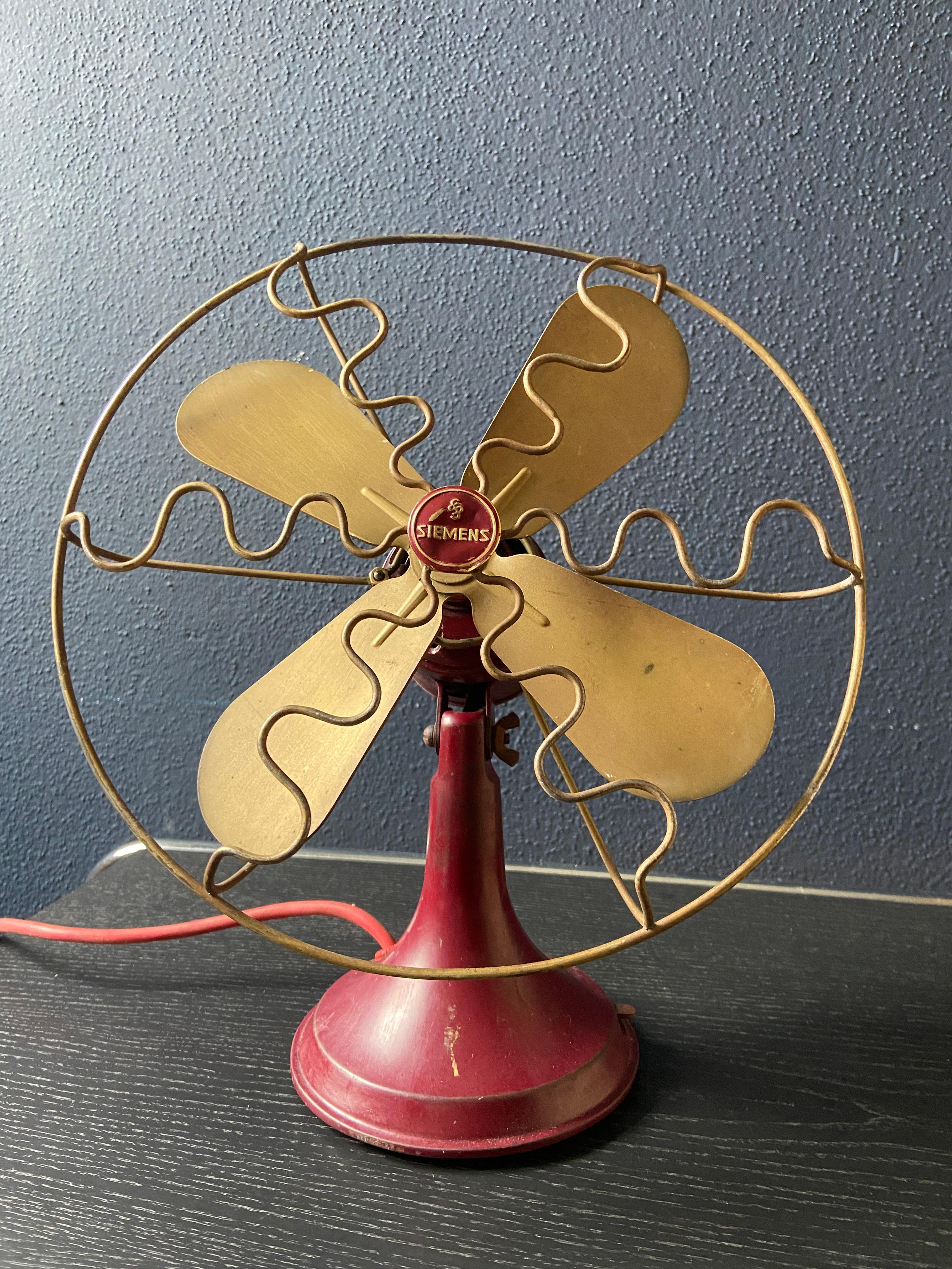Based on the design of their 1920s 