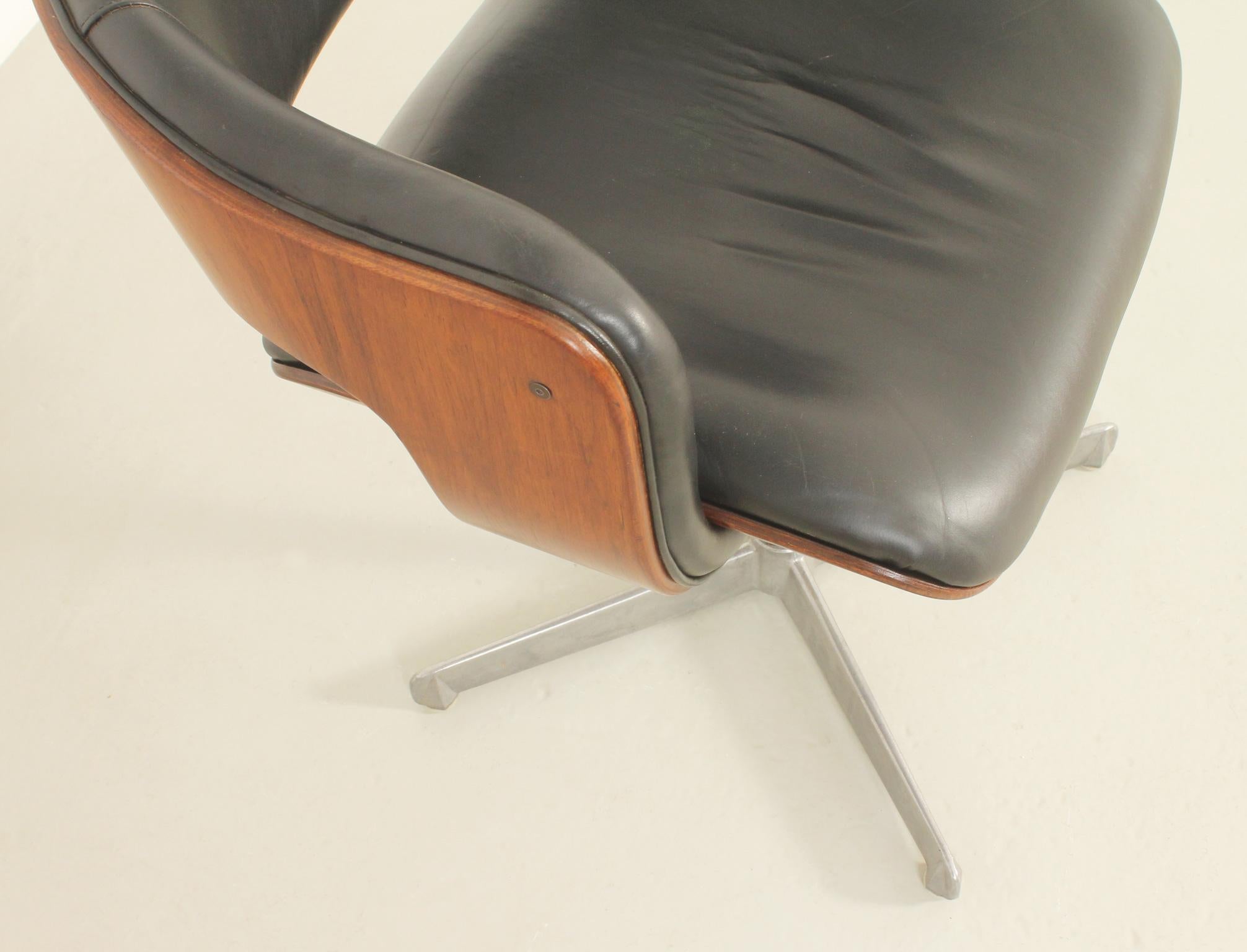 Oxford Chair by British Designer Martin Grierson for Arflex, 1963 3