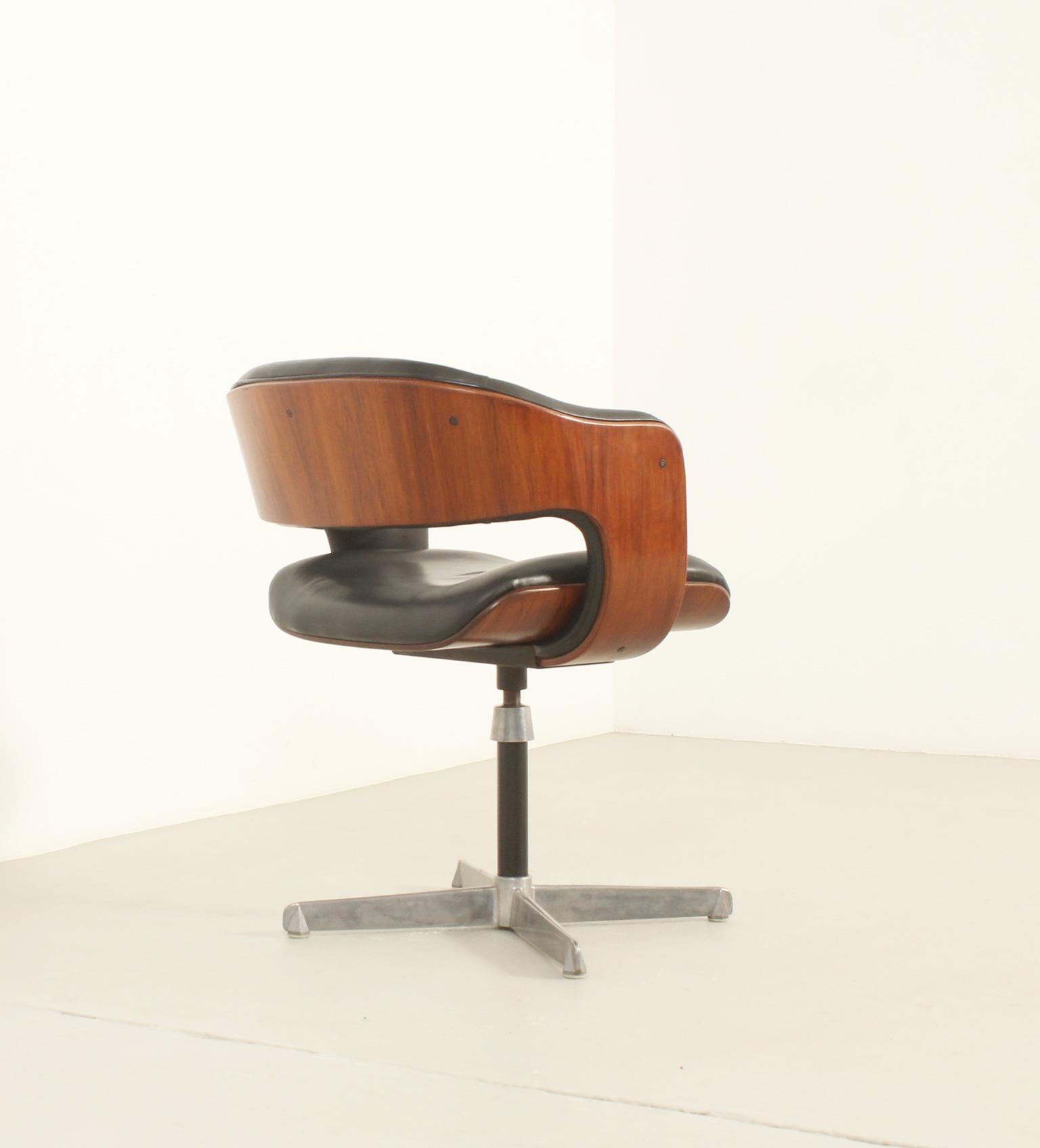 Oxford Chair by British Designer Martin Grierson for Arflex, 1963 8