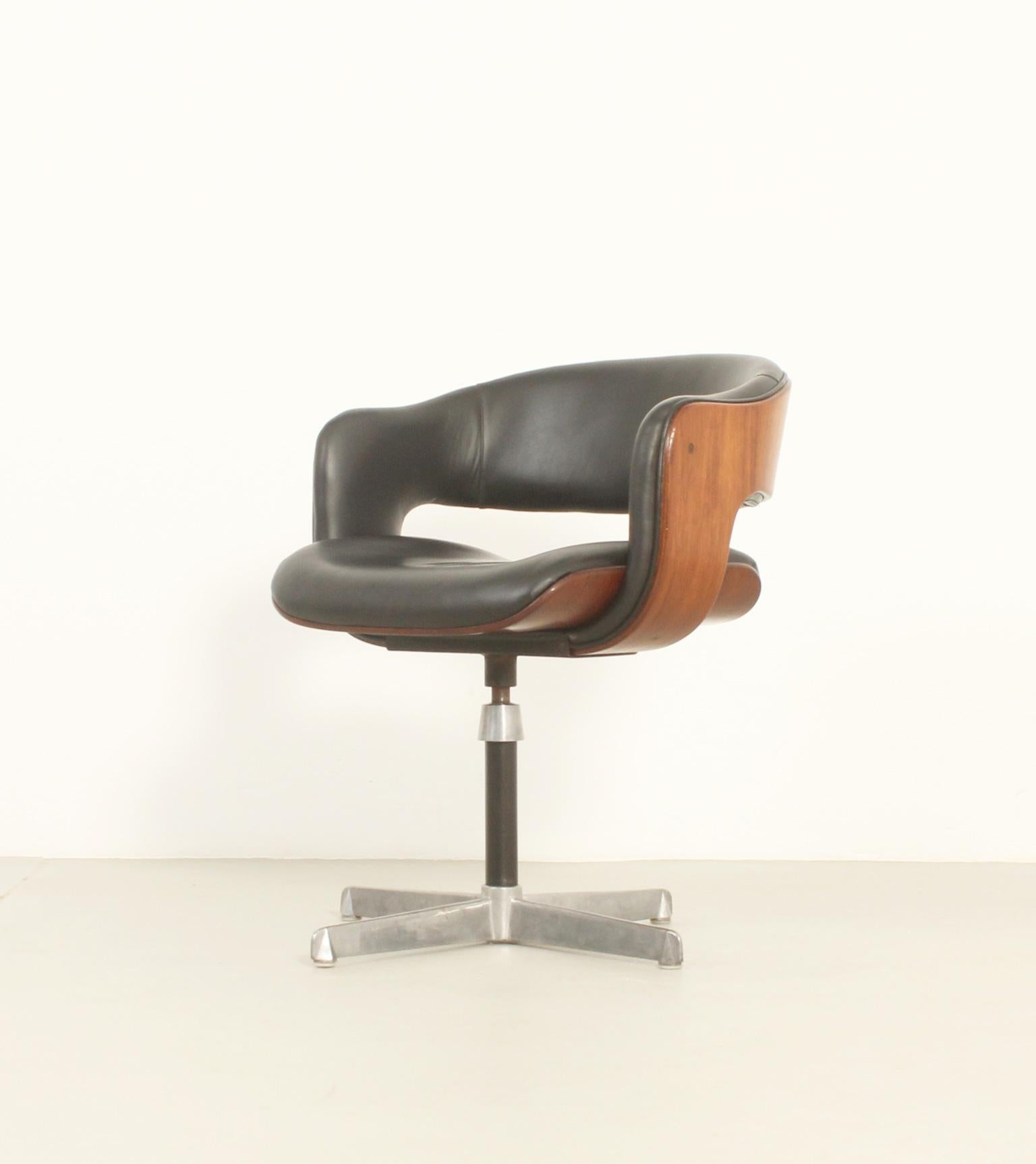 Mid-Century Modern Oxford Chair by British Designer Martin Grierson for Arflex, 1963