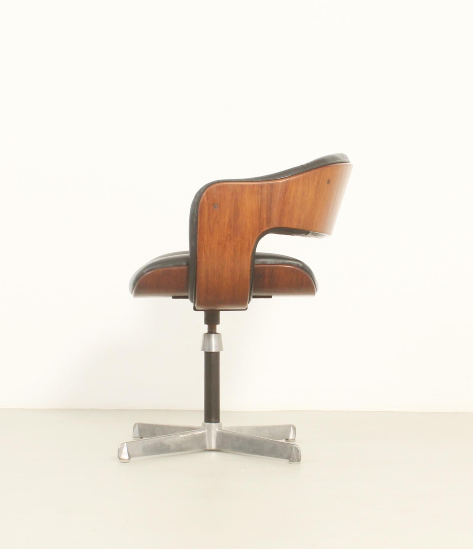 Oxford Chair by British Designer Martin Grierson for Arflex, 1963 In Good Condition In Barcelona, ES
