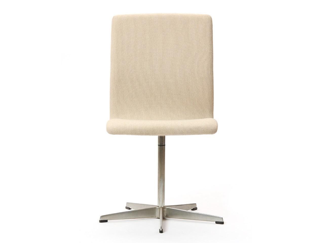 Oxford-Stuhl von Arne Jacobsen für Fritz Hansen (Dänisch) im Angebot
