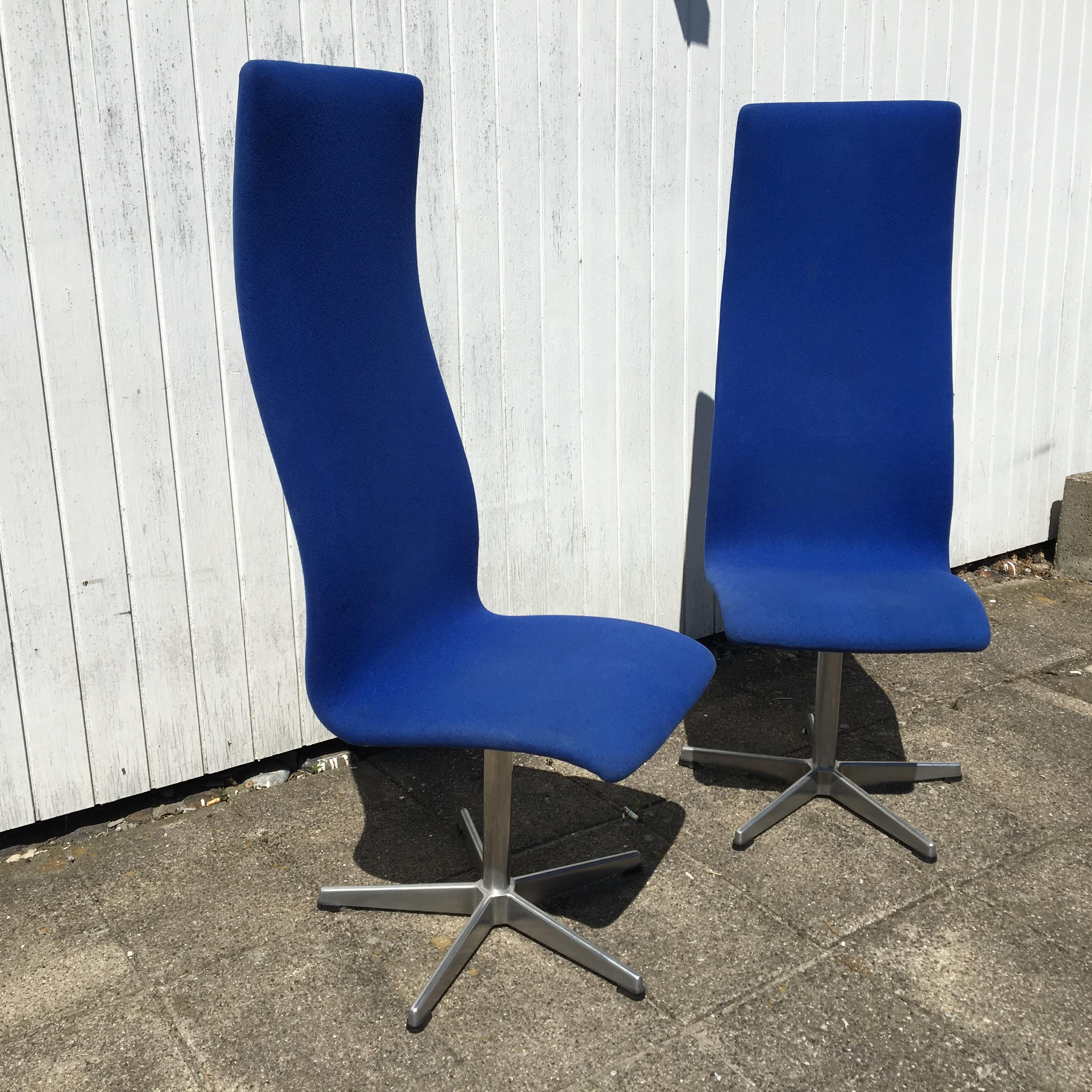 Mid-20th Century Oxford Chairs Model AJ 3273 by Arne Jacobsen For Sale