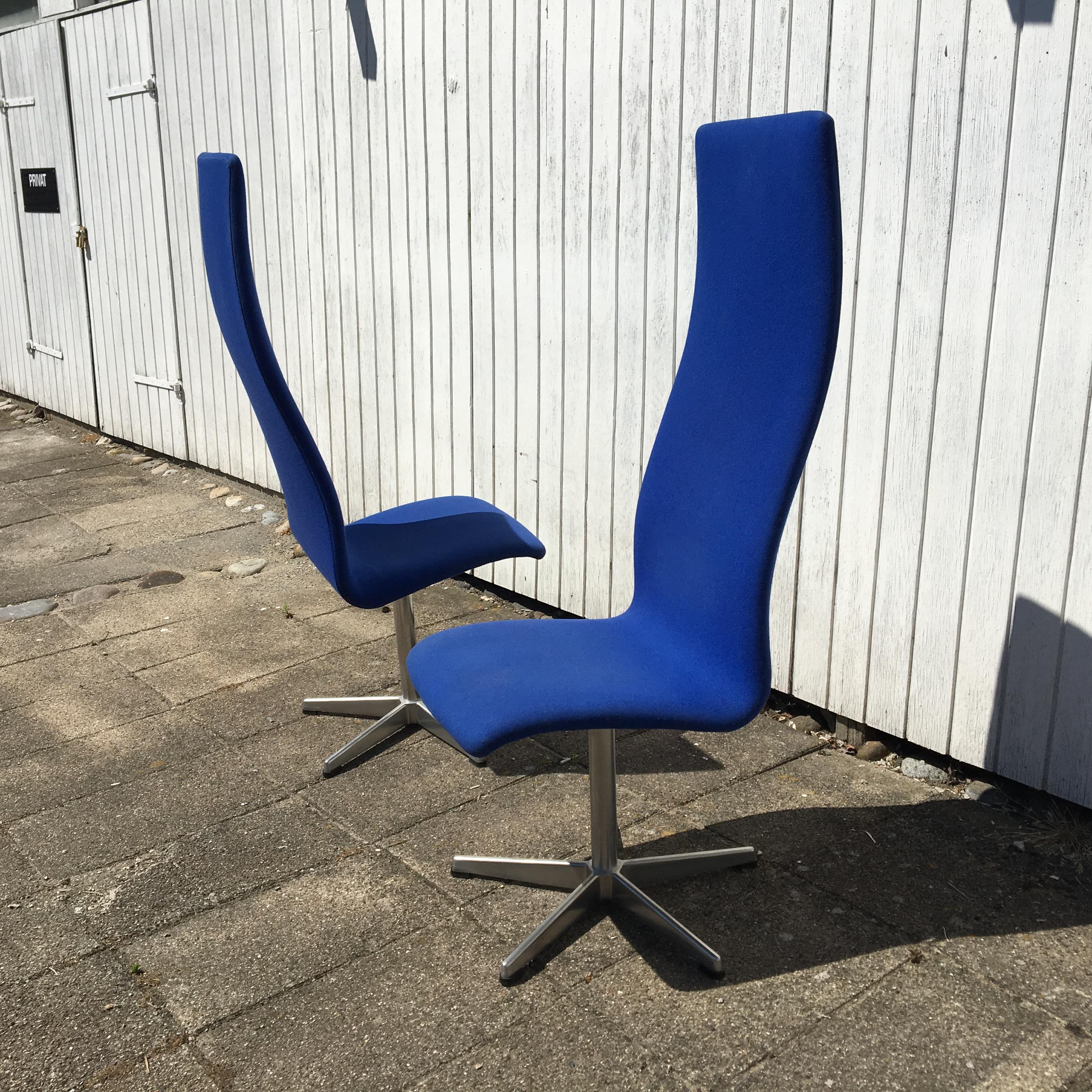 Aluminum Oxford Chairs Model AJ 3273 by Arne Jacobsen For Sale