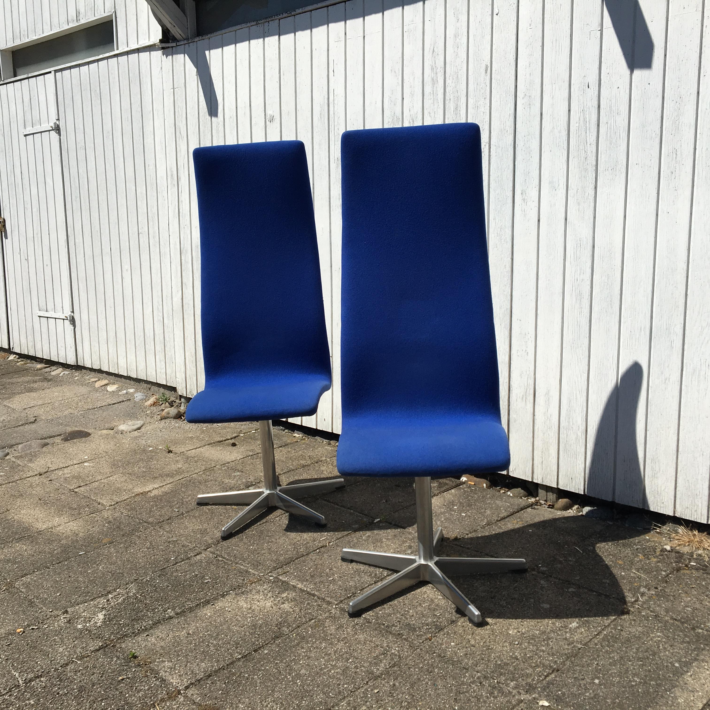 Oxford Chairs Model AJ 3273 by Arne Jacobsen For Sale 1
