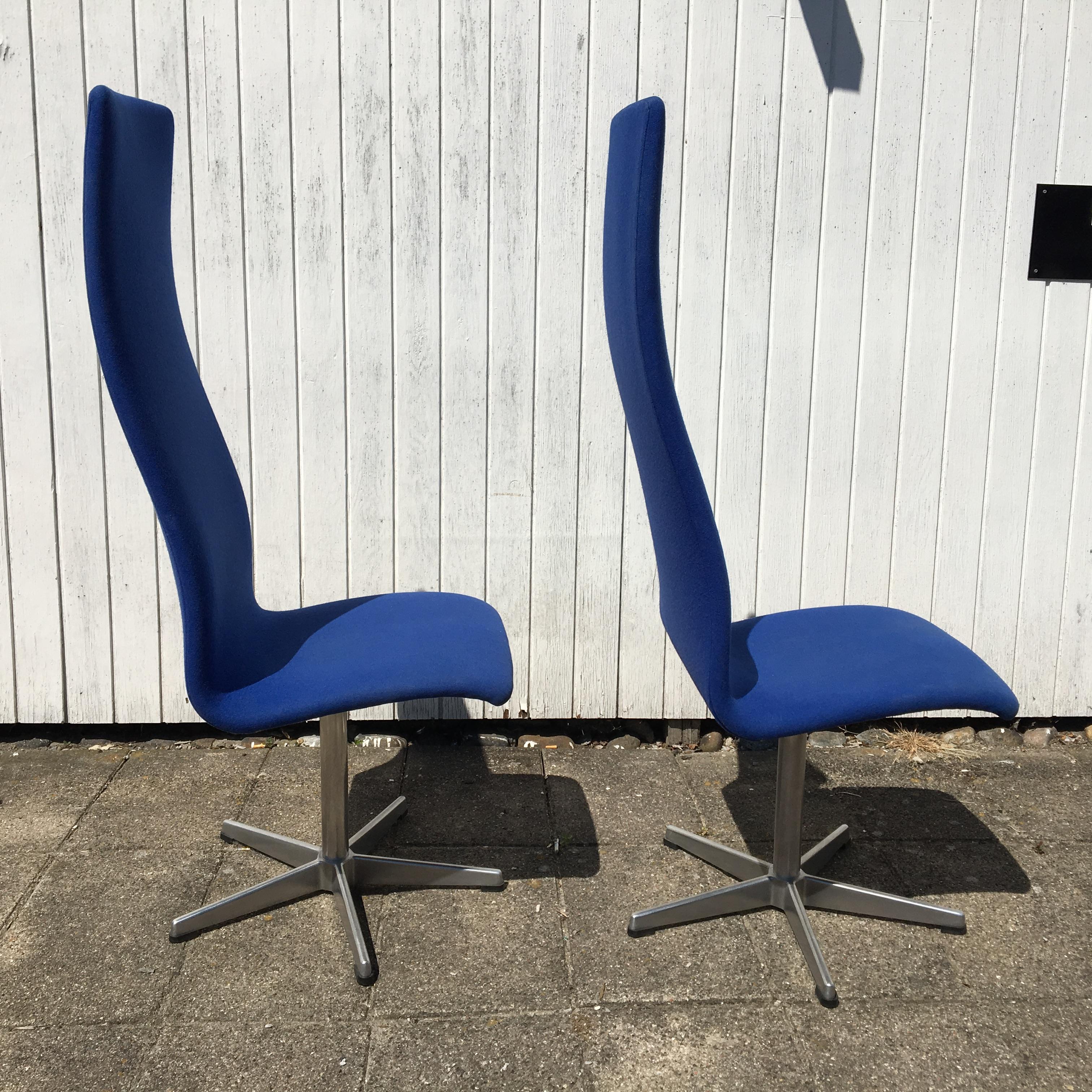 Oxford Chairs Model AJ 3273 by Arne Jacobsen For Sale 2