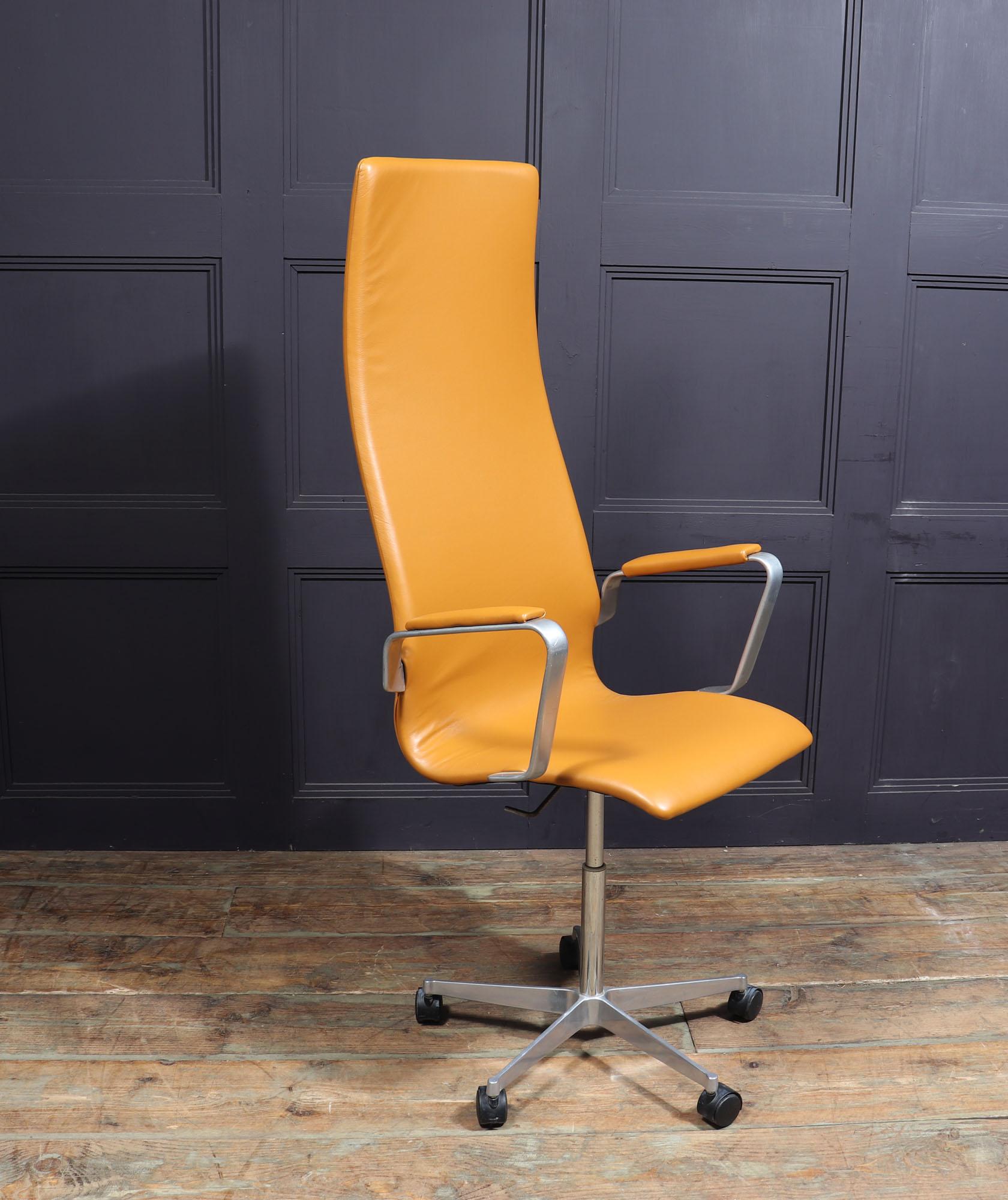 Oxford Desk Chair High Back by Fritz Hansen, 1976 In Good Condition In Paddock Wood Tonbridge, GB