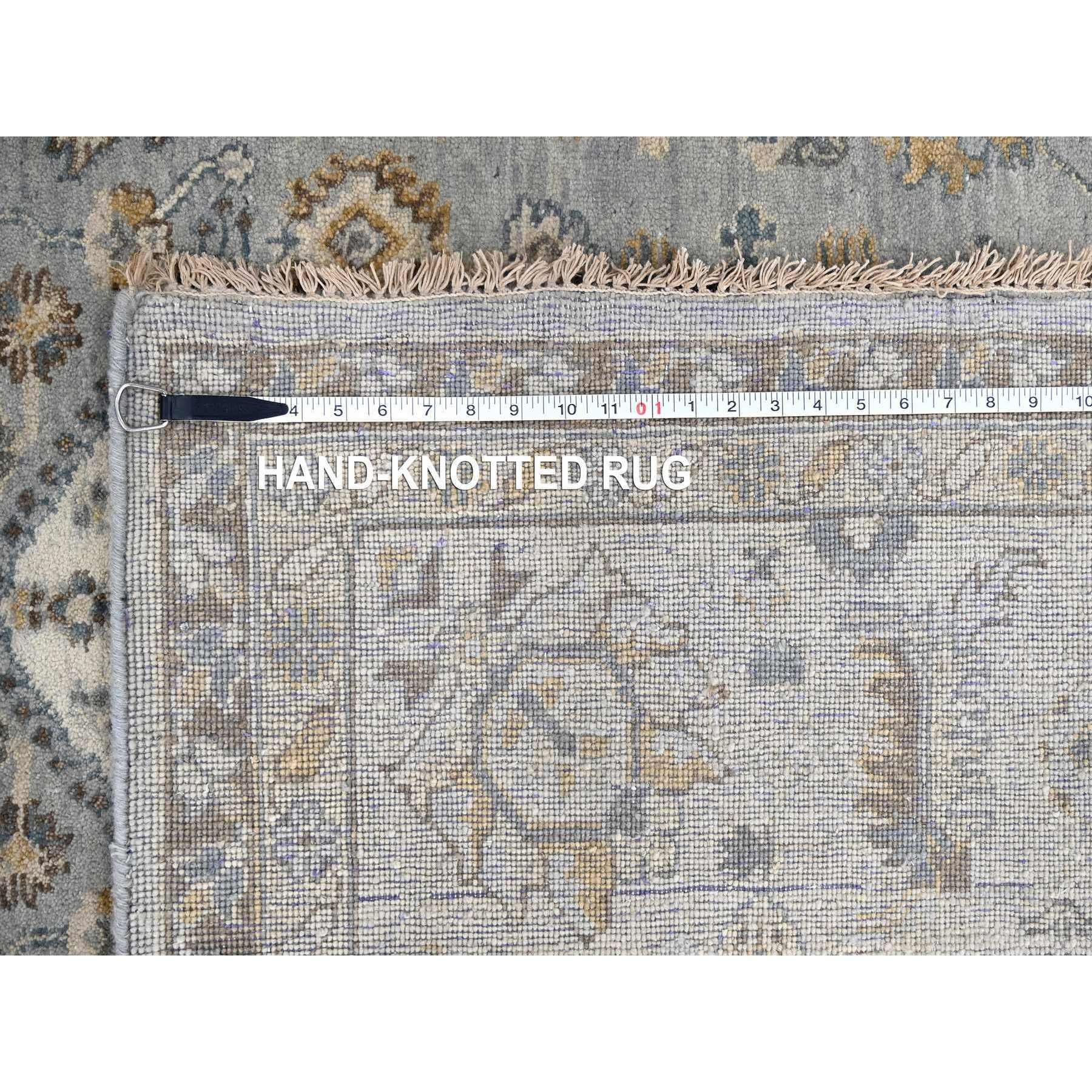 Tappeto orientale Oxford Gray annodato a mano con design Karajeh in lana morbida 9'0