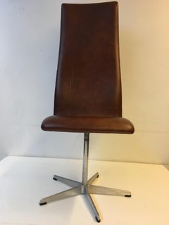 Oxford High Back Swivel Lounge Chair by Fritz Hansen