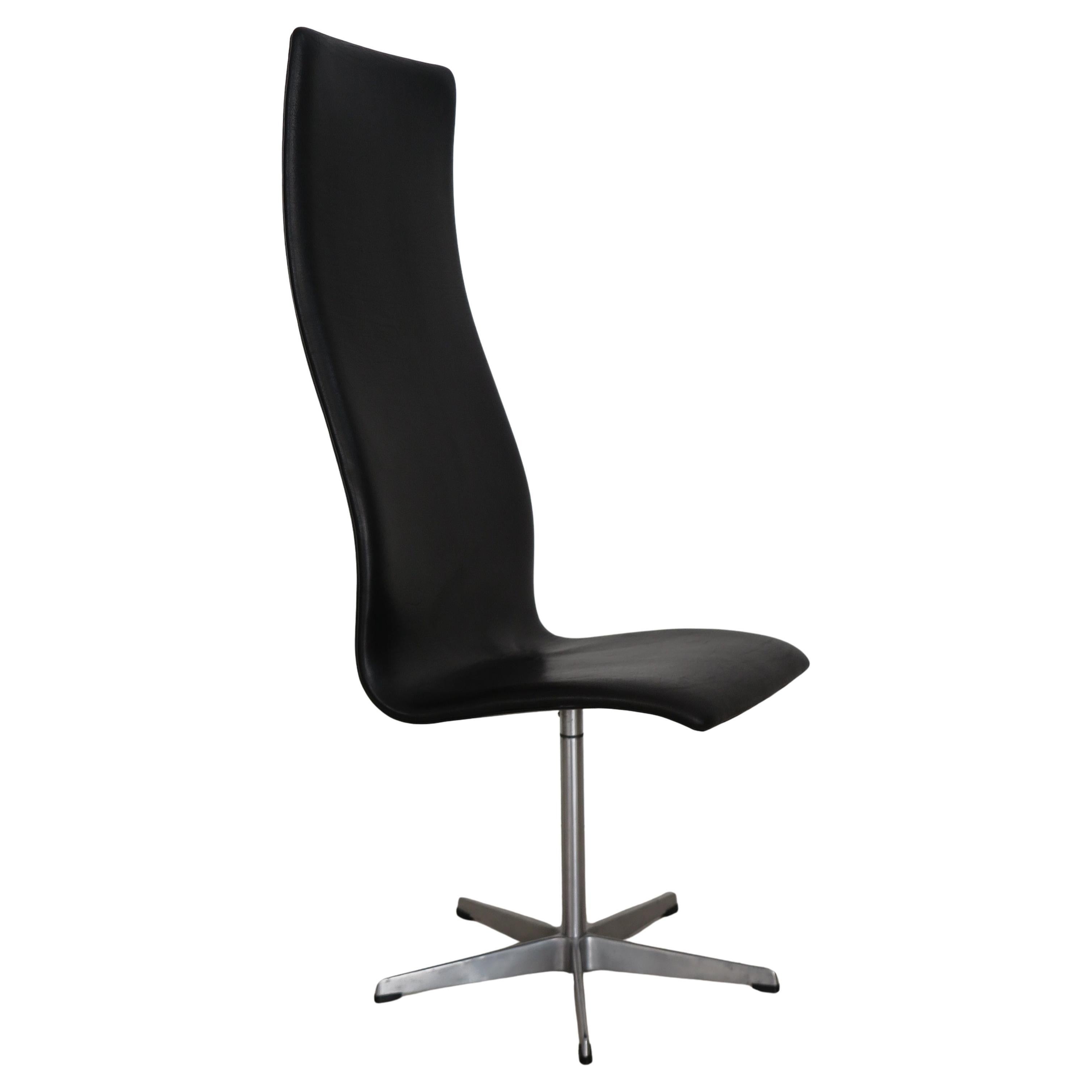 Oxford Midcentury Black Leather Chair by Arne Jacobsen for Fritz Hansen, 1960s For Sale