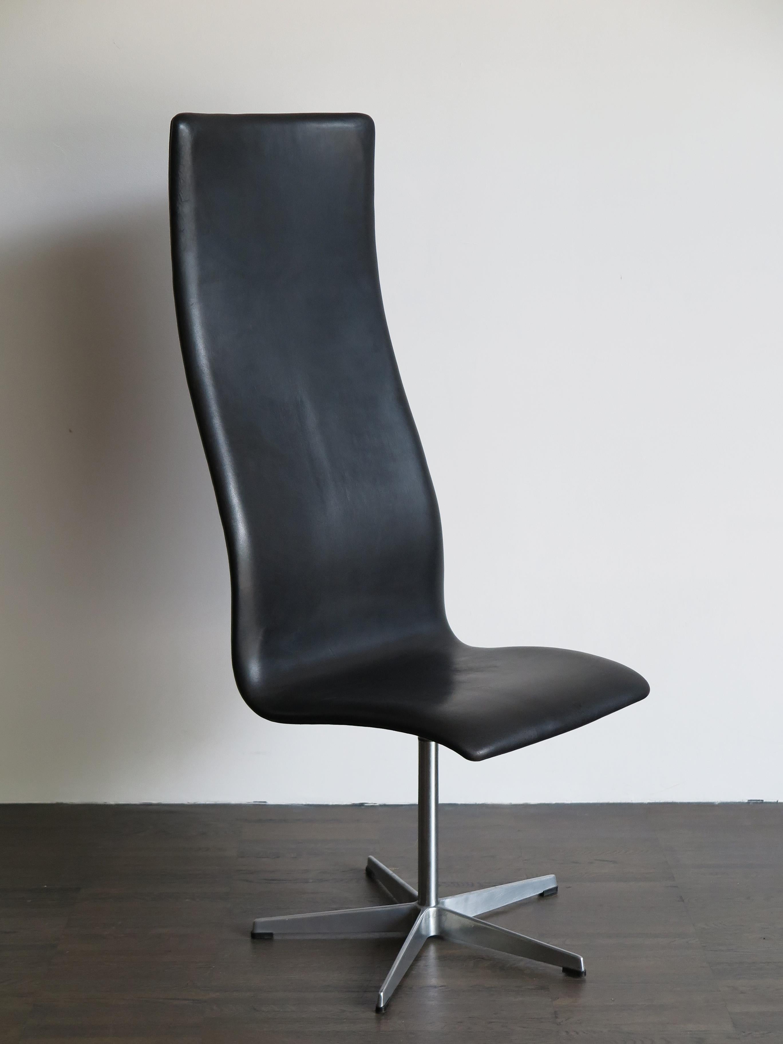 Danish Oxford Midcentury Black Leather Chairs by Arne Jacobsen for Fritz Hansen, 1960s For Sale