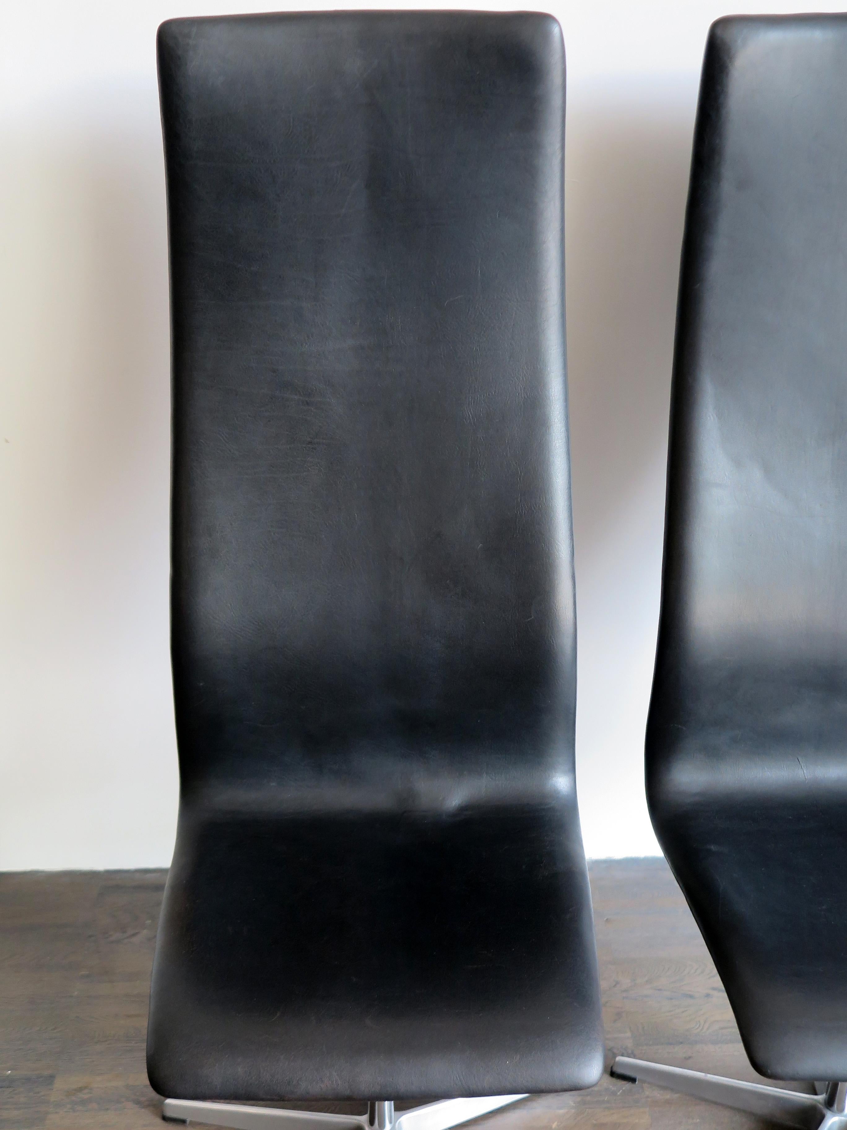 Metal Oxford Midcentury Black Leather Chairs by Arne Jacobsen for Fritz Hansen, 1960s For Sale
