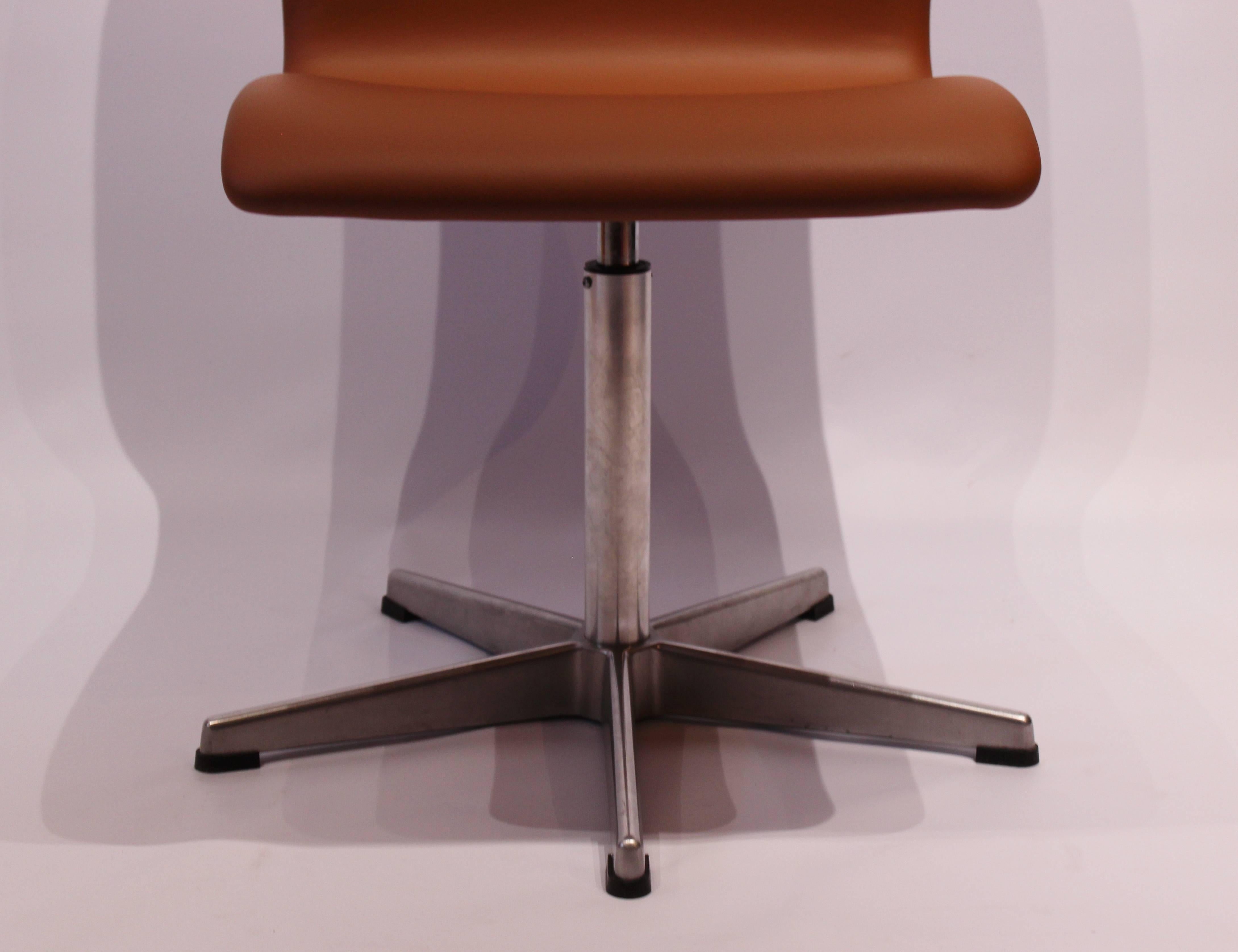 Danish Oxford Office Chair, Model 3171, Cognac Colored Leather by Arne Jacobsen, 1989