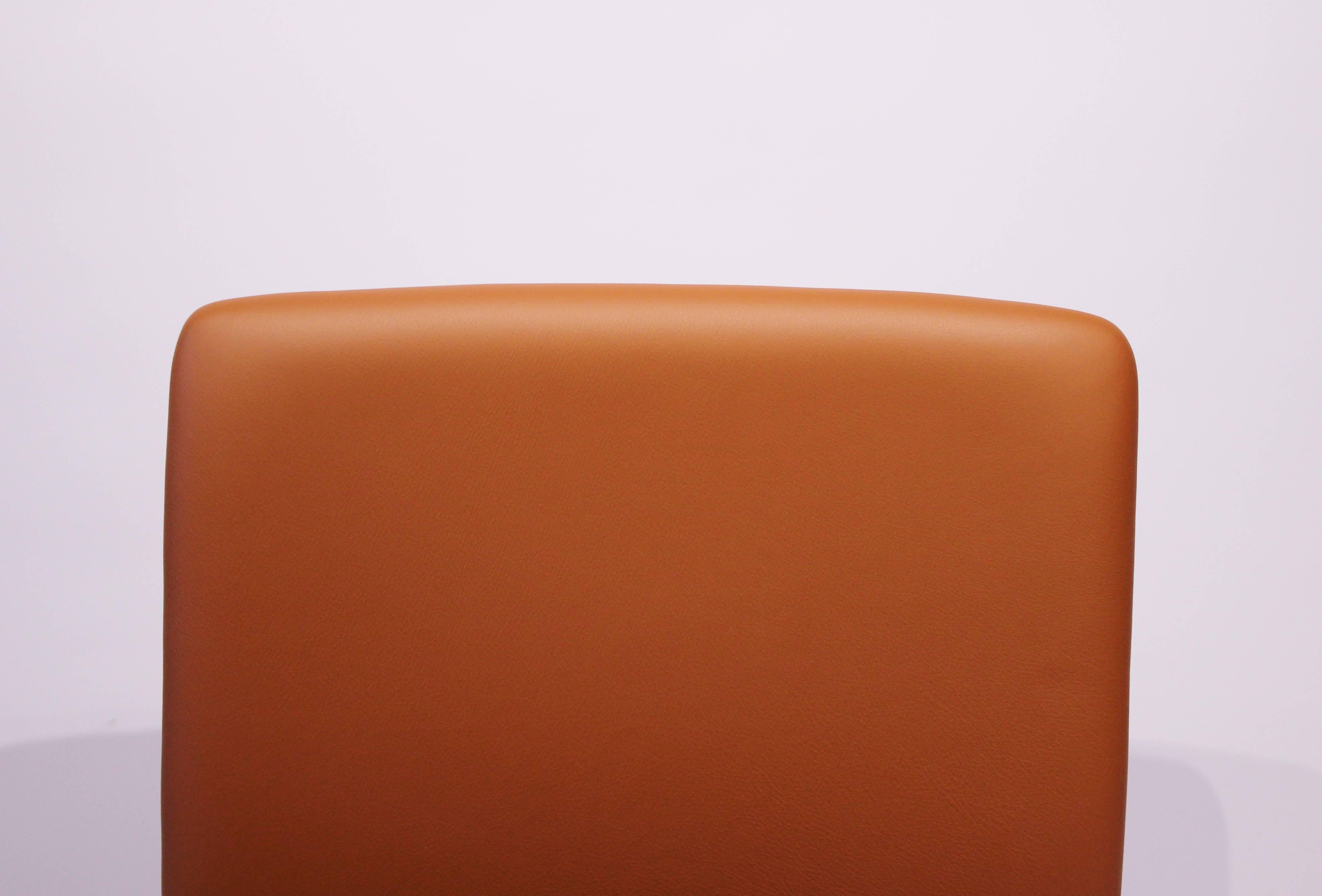Mid-20th Century Oxford Office Chair, Model 3171, Cognac Colored Leather by Arne Jacobsen, 1989