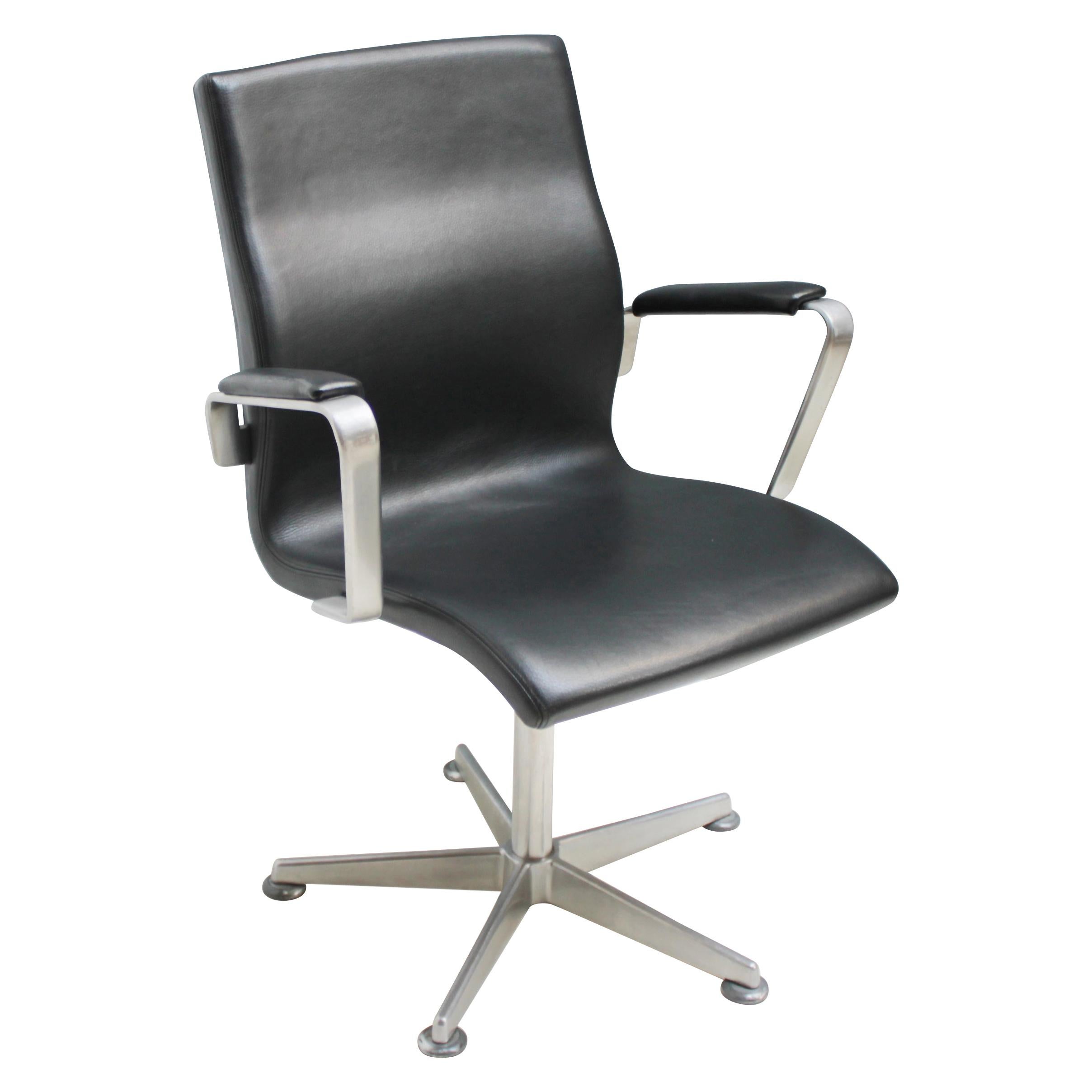 Oxford Swivel Chair by Arne Jacobsen for Fritz Hansen