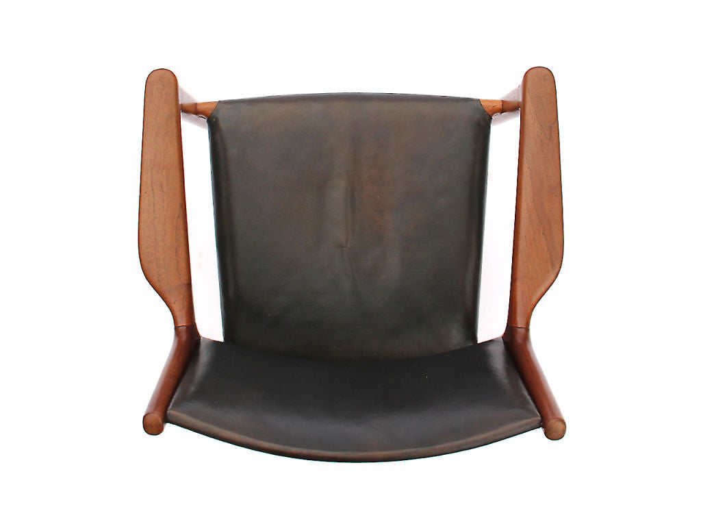 Oxhide Teakholz-Loungesessel von Hans J. Wegner (Mitte des 20. Jahrhunderts) im Angebot