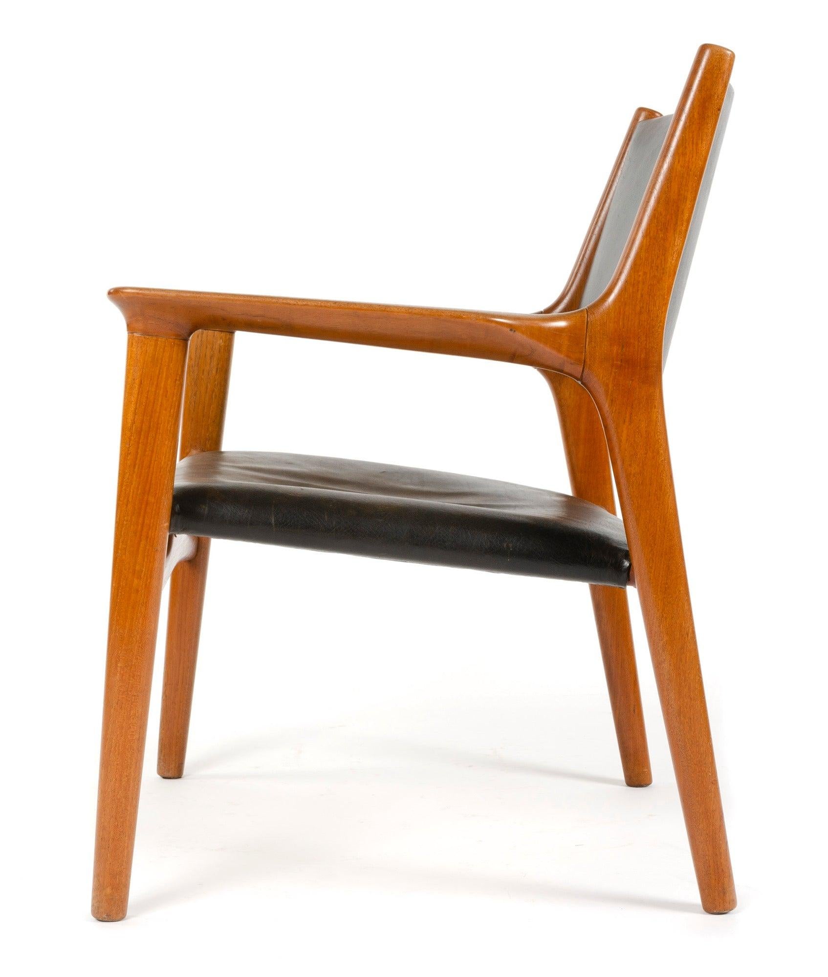 Oxhide-Loungesessel aus Teakholz von Hans J. Wegner für Johannes Hansen (Dänisch) im Angebot