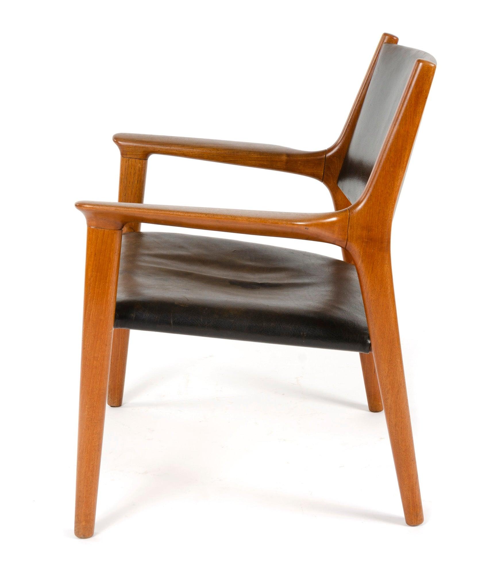 Oxhide-Loungesessel aus Teakholz von Hans J. Wegner für Johannes Hansen im Zustand „Relativ gut“ im Angebot in Sagaponack, NY