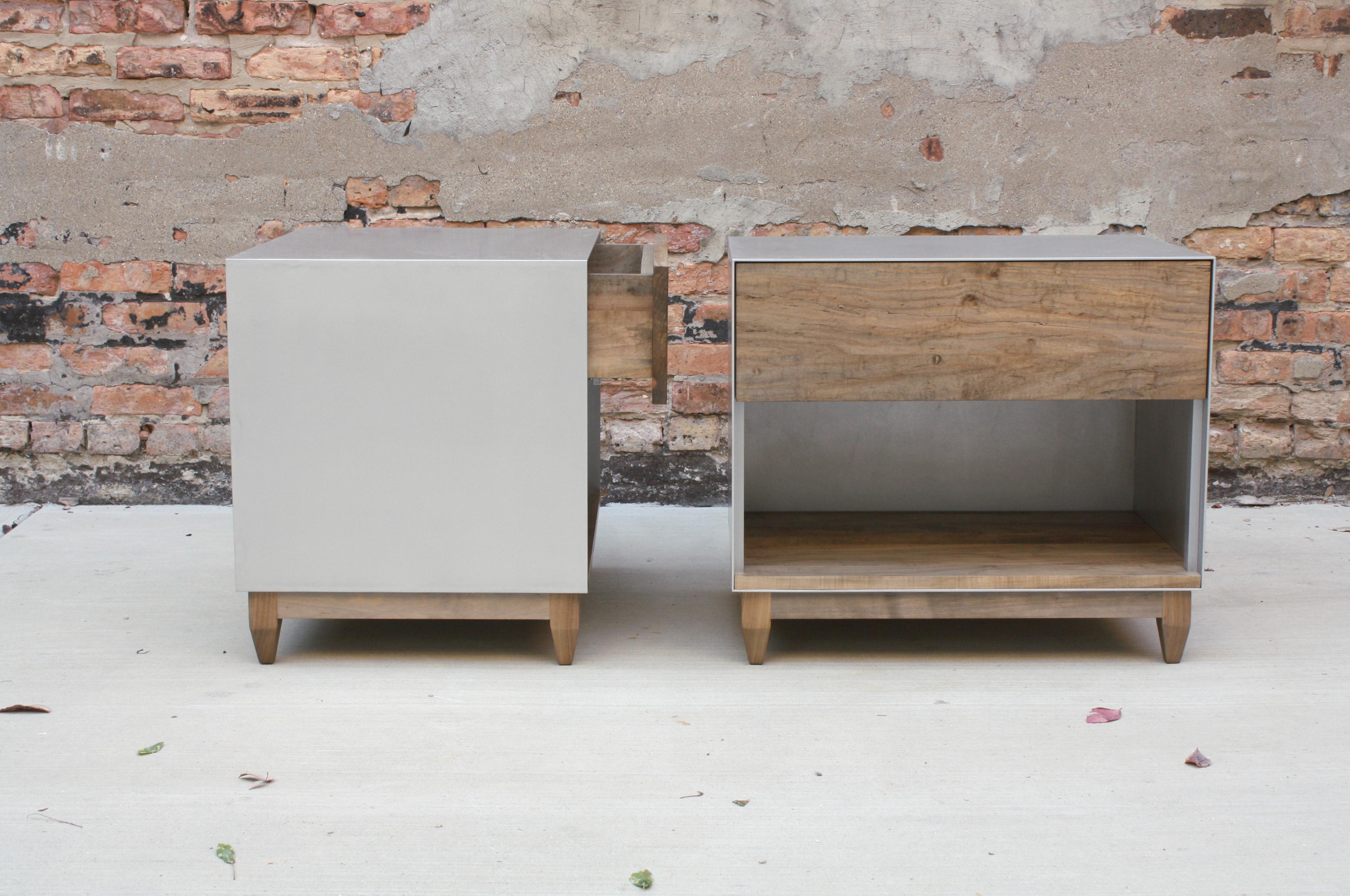 Oxide, Handmade Nightstand or Side Cabinet - Waxed Aluminum and Oxidized Maple (amerikanisch) im Angebot