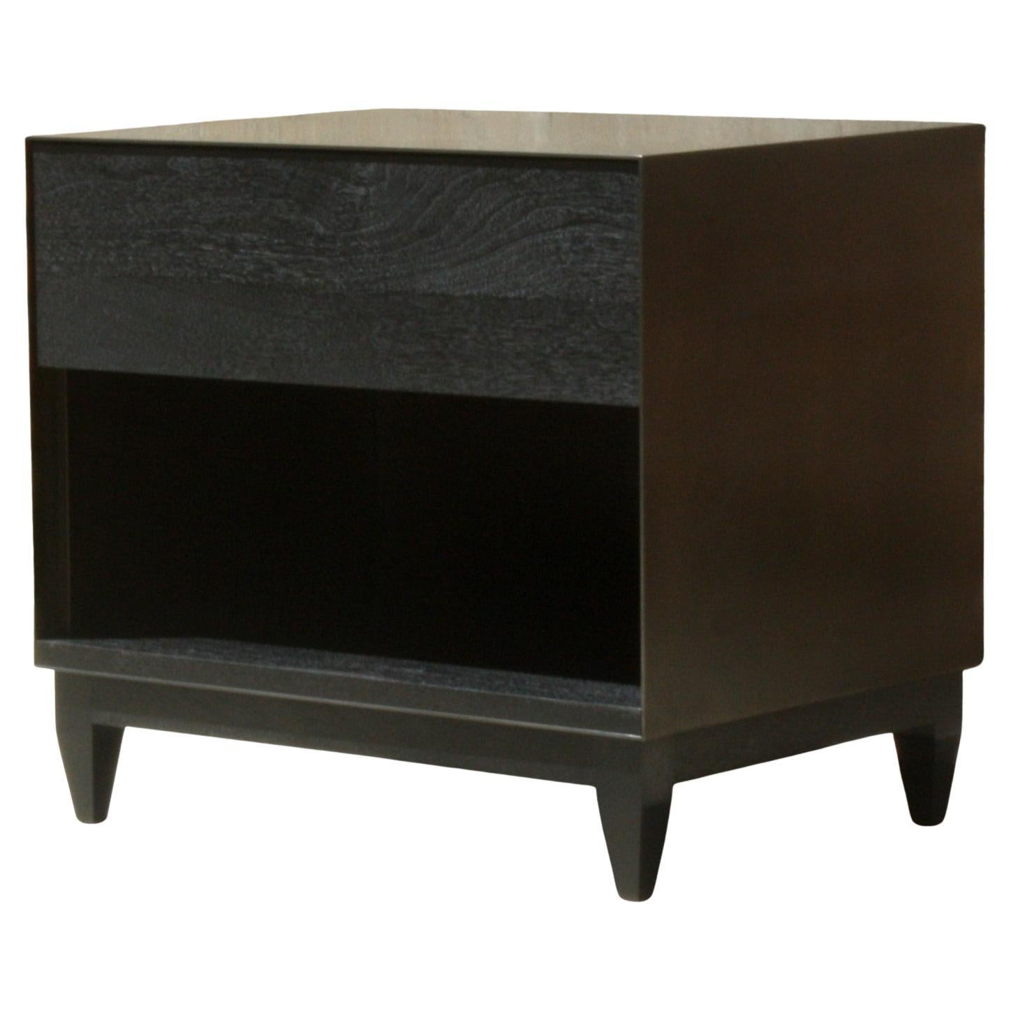 Armoire d'appoint en oxyde de Laylo Studio